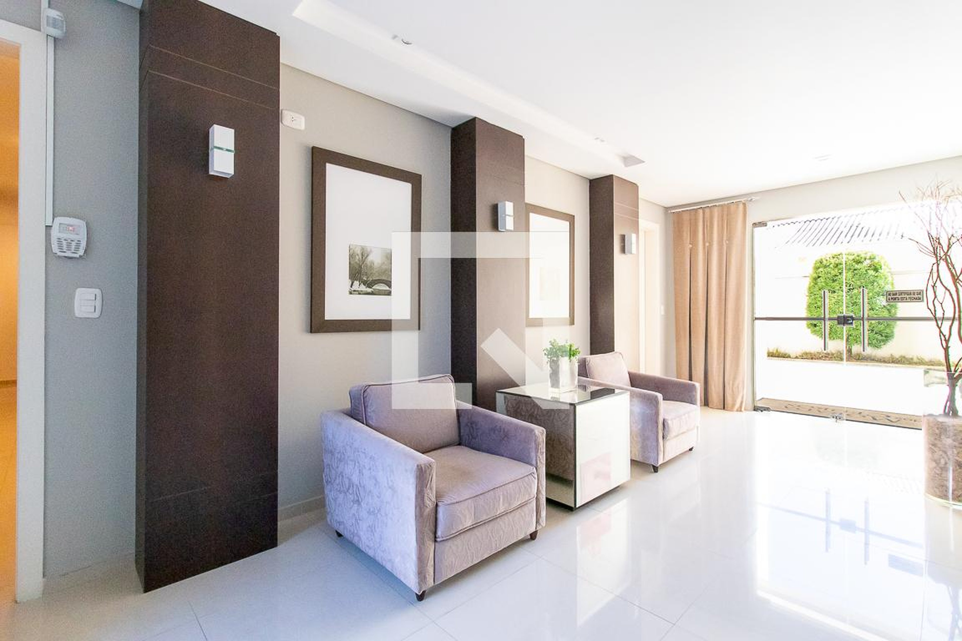 Hall de entrada Residencial Mora dos Cedros