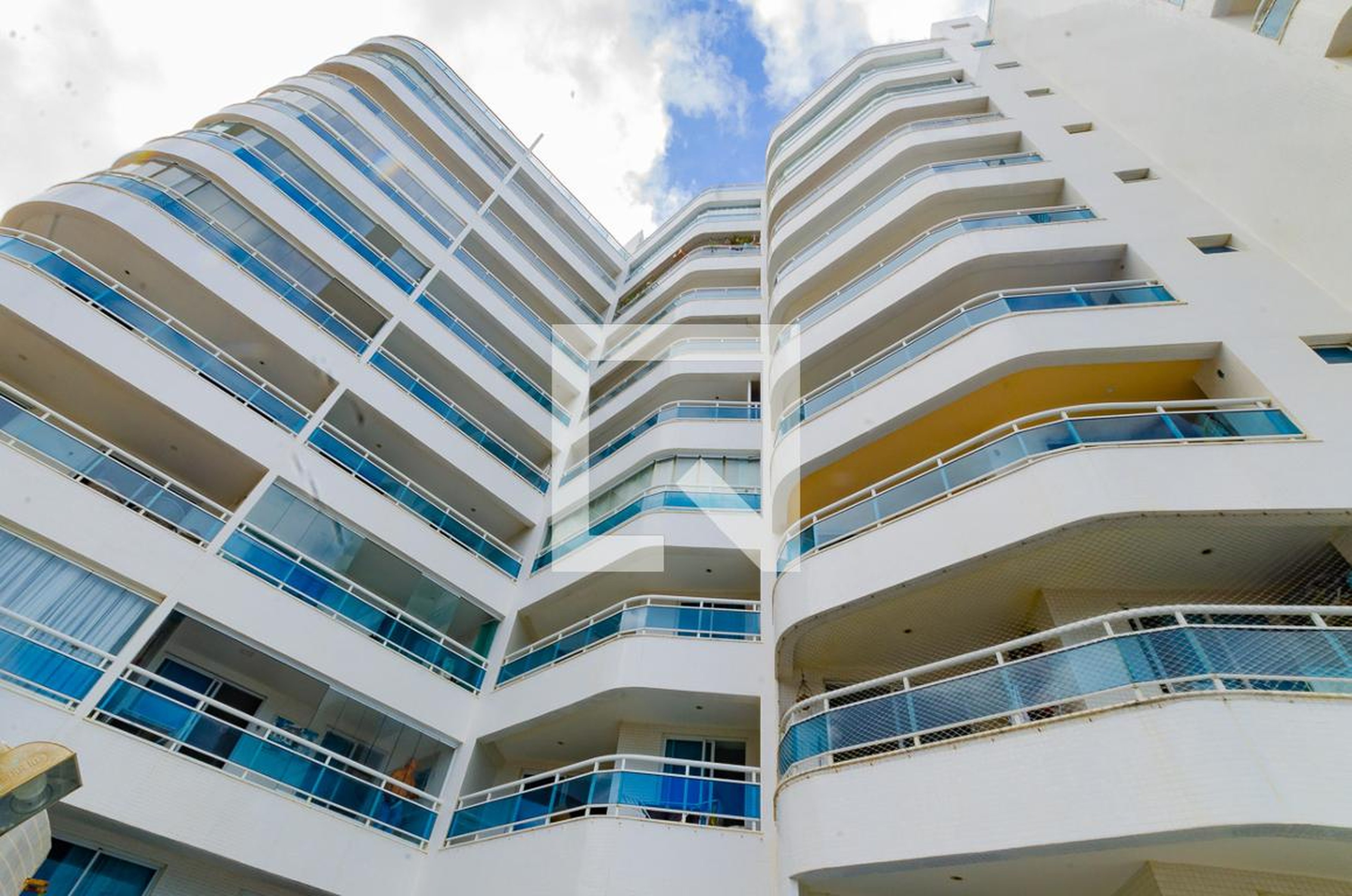 Fachada Condomínio Ondina Porto Residence