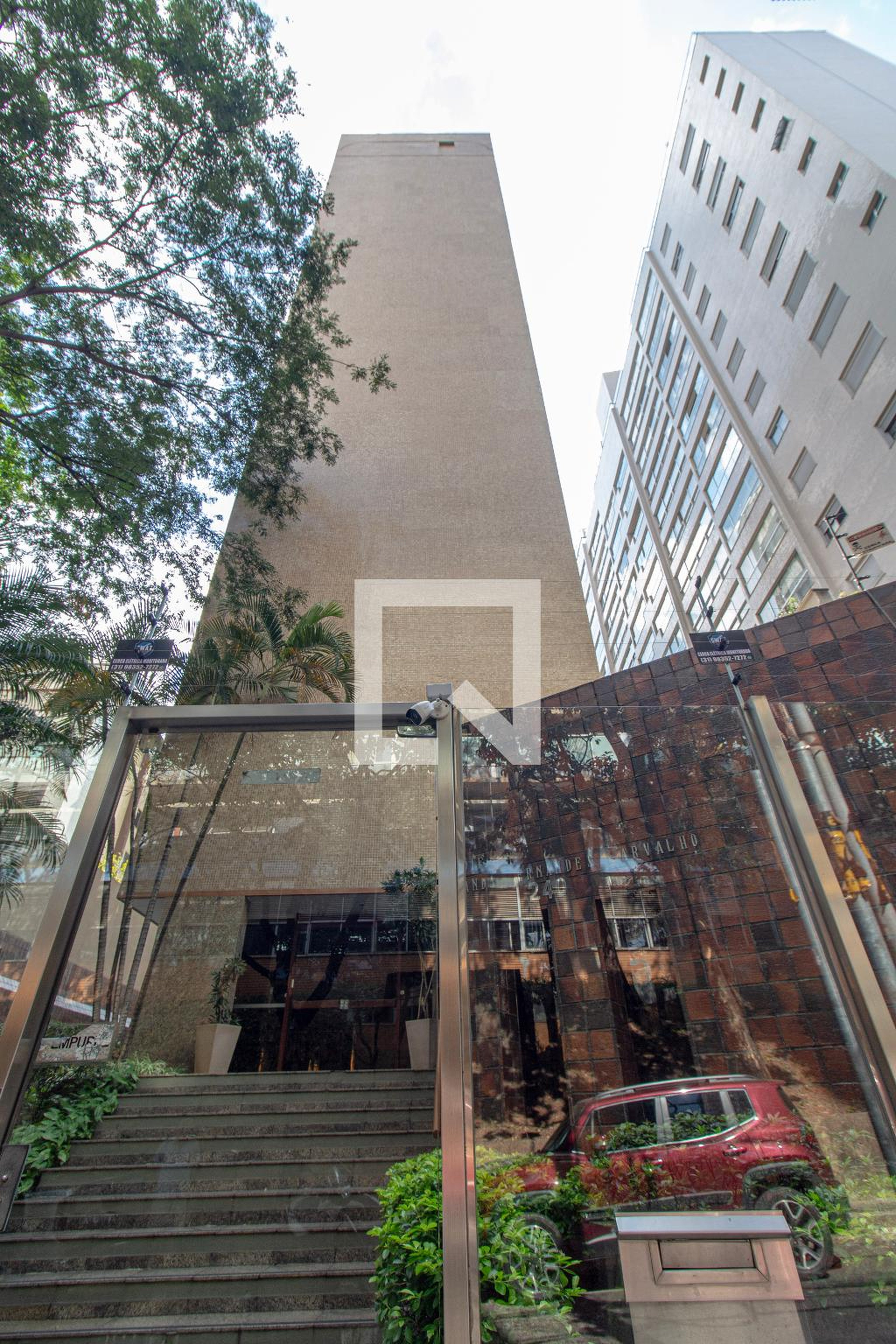 Fachada Condomínio em Rua Desembargador Alfredo Albuquerque, 240