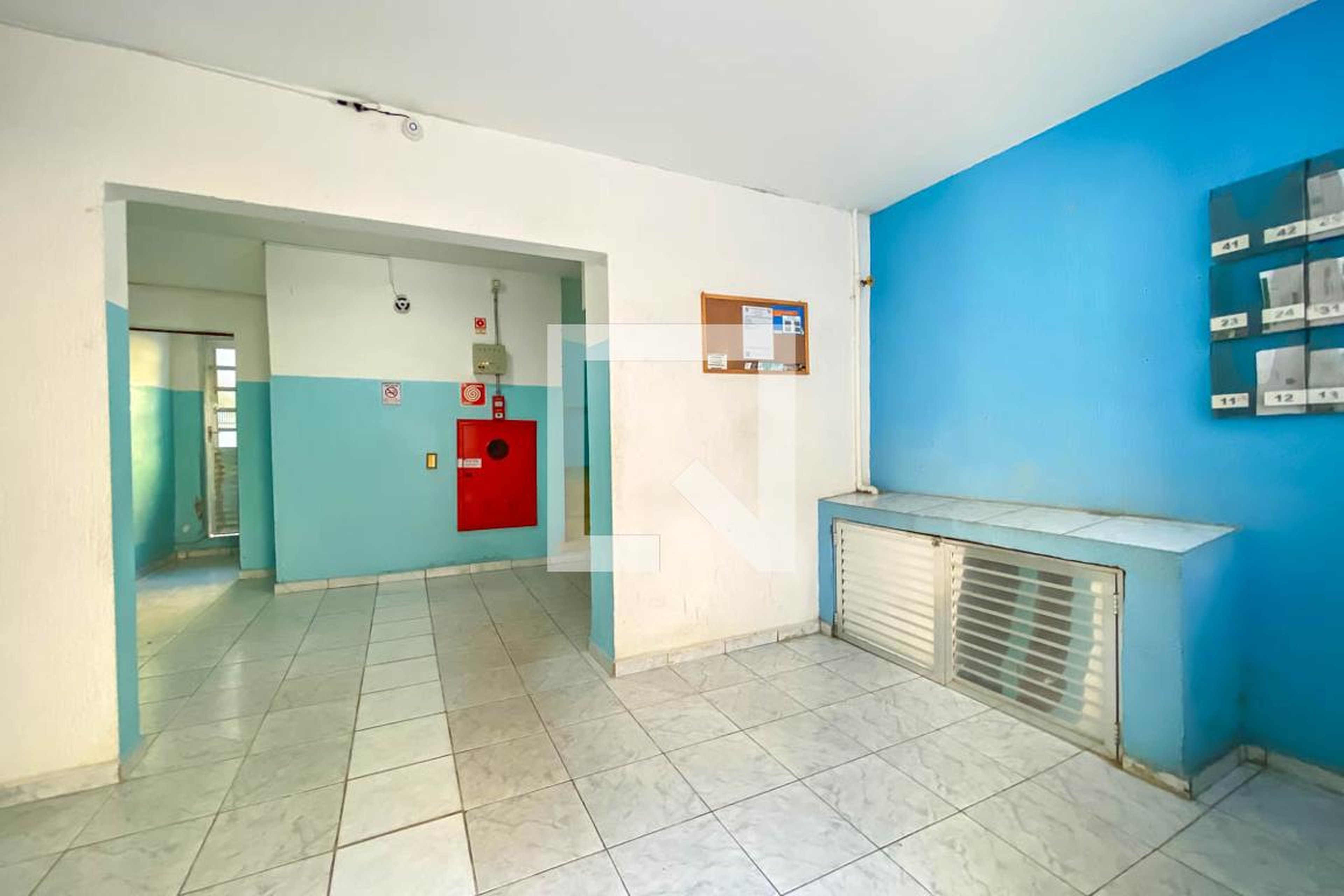 Hall de entrada - Conjunto Habitacional Sancipa Iiiedifício Asia
