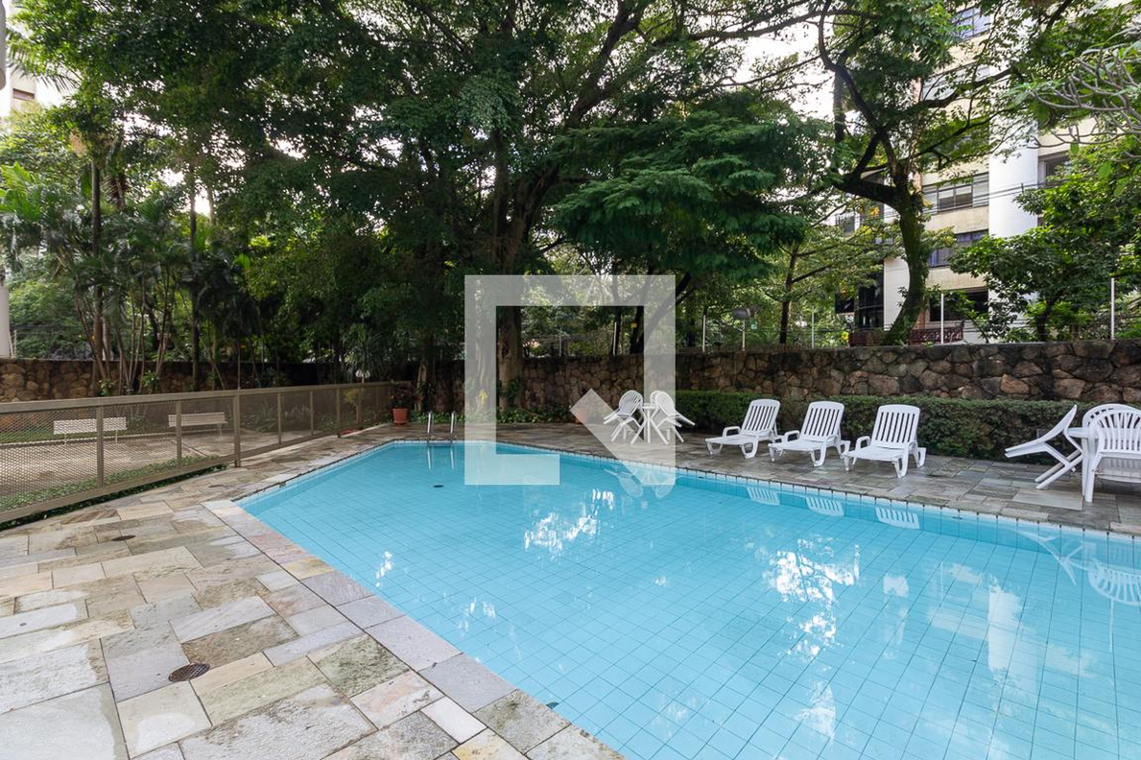 Piscina - Maison Louvre