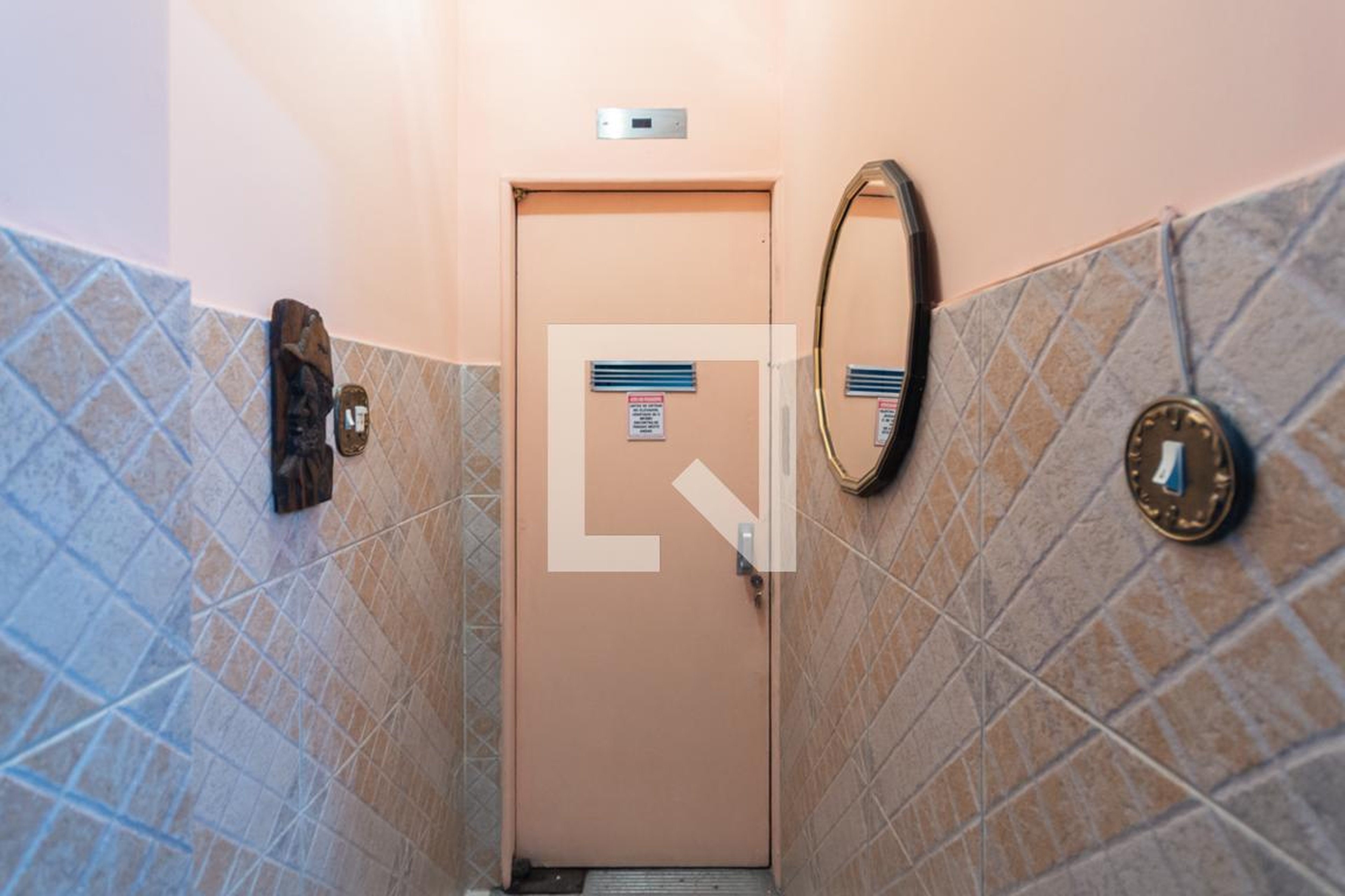 Hall Edifício Marcia Regina