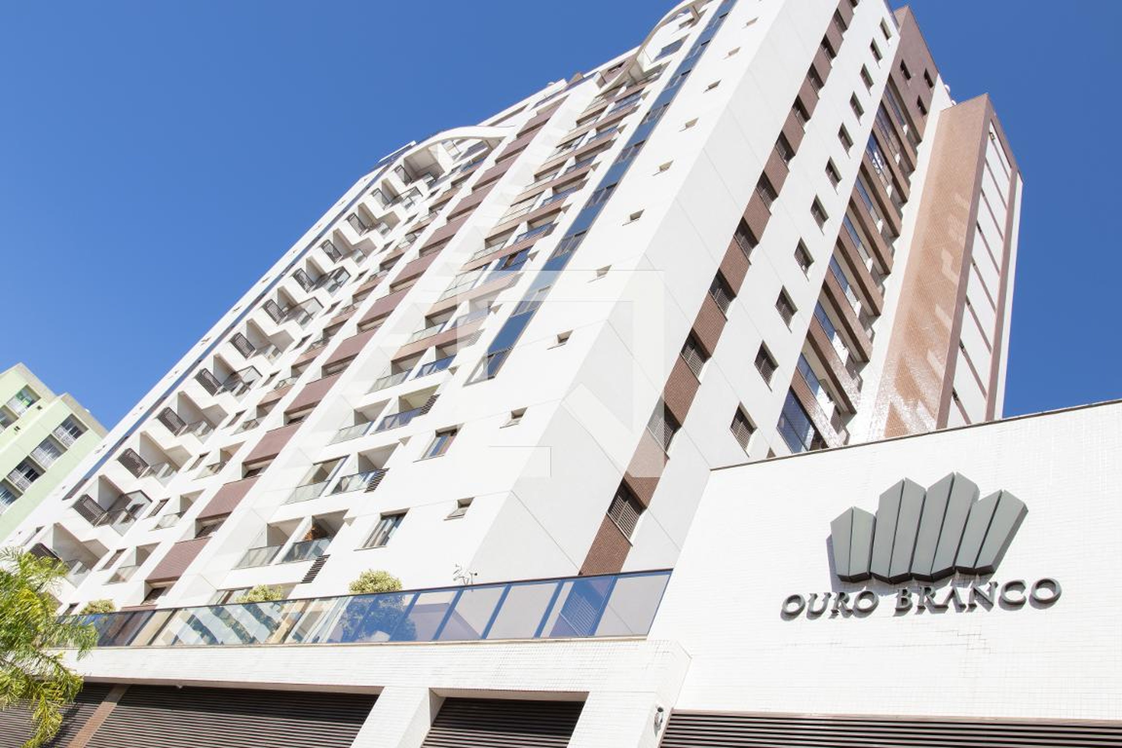 Fachada Condomínio Ouro Branco IV