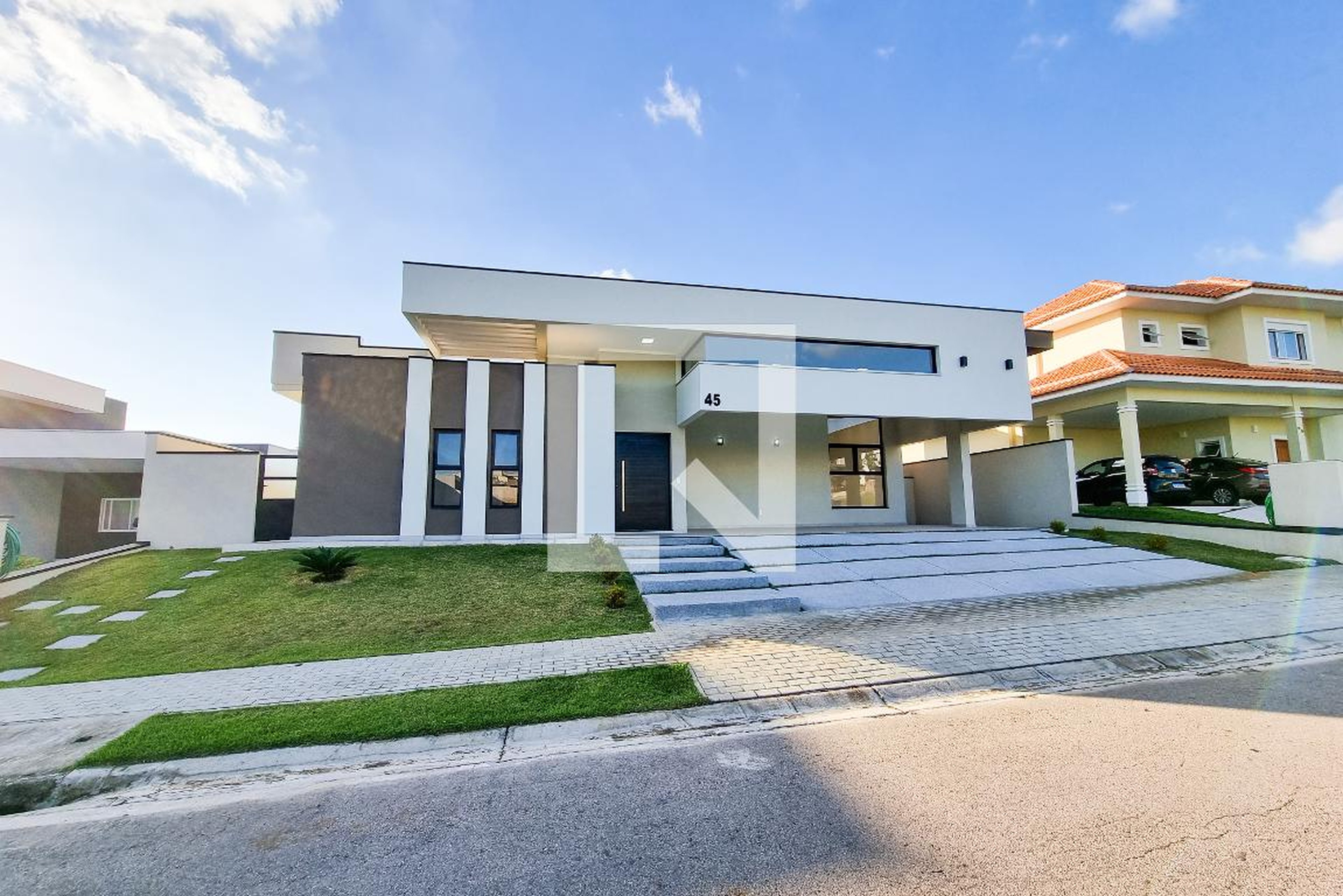 Fachada Condomínio Colinas do Paratehy Norte