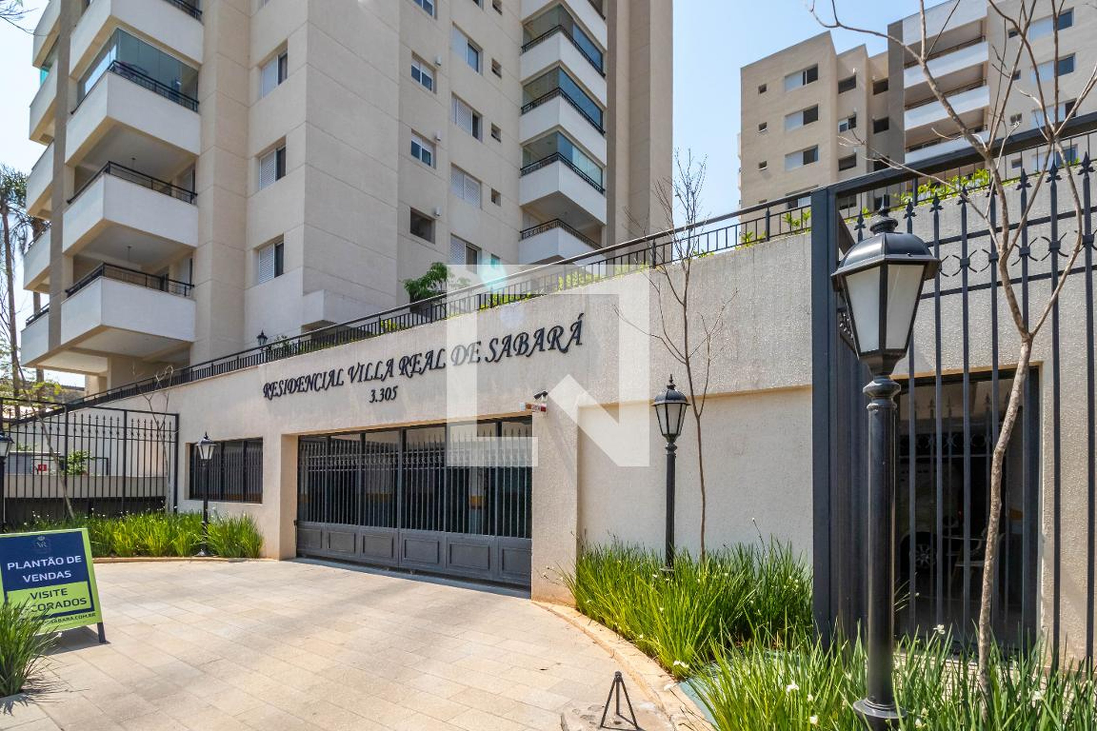 Fachada do Condomínio Condomínio Villa Real de Sabará