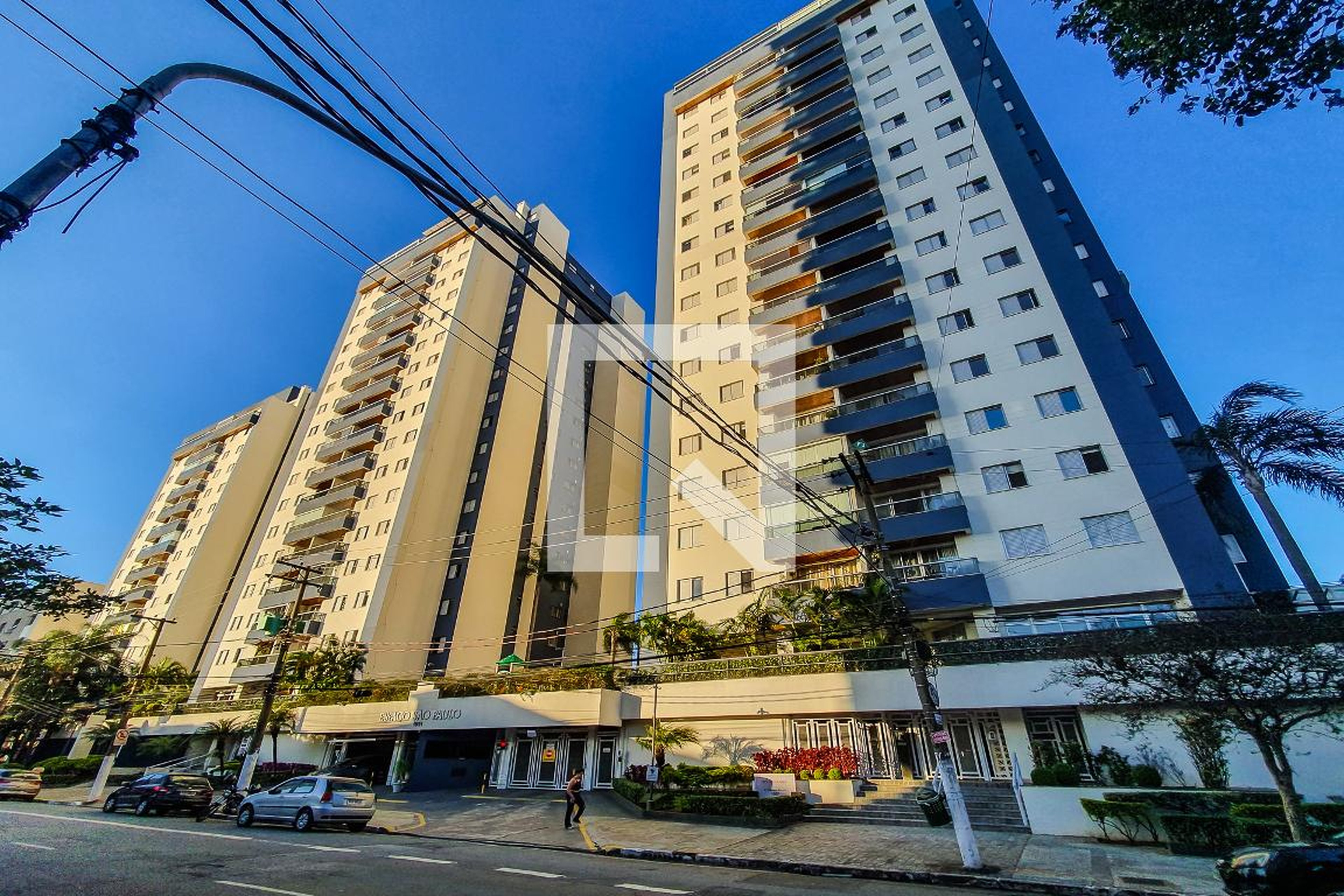 Fachada do Prédio Condomínio em Rua Cipriano Barata, 984