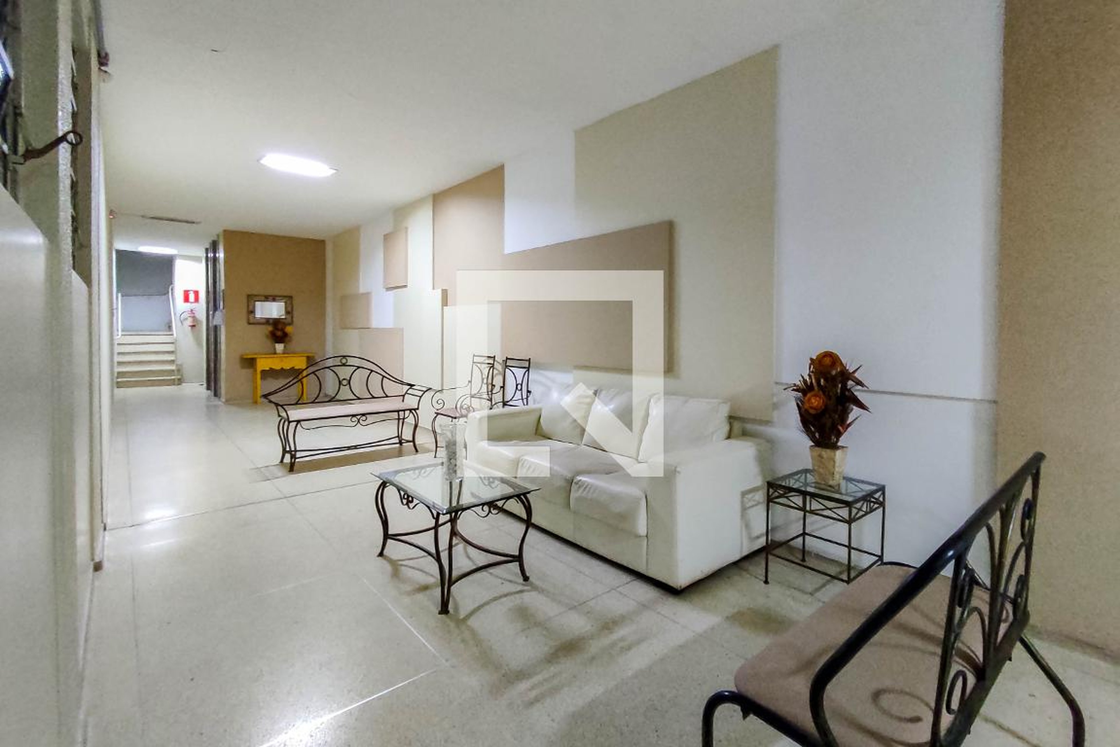 Hall de entrada - Edifício Eugenia Nery