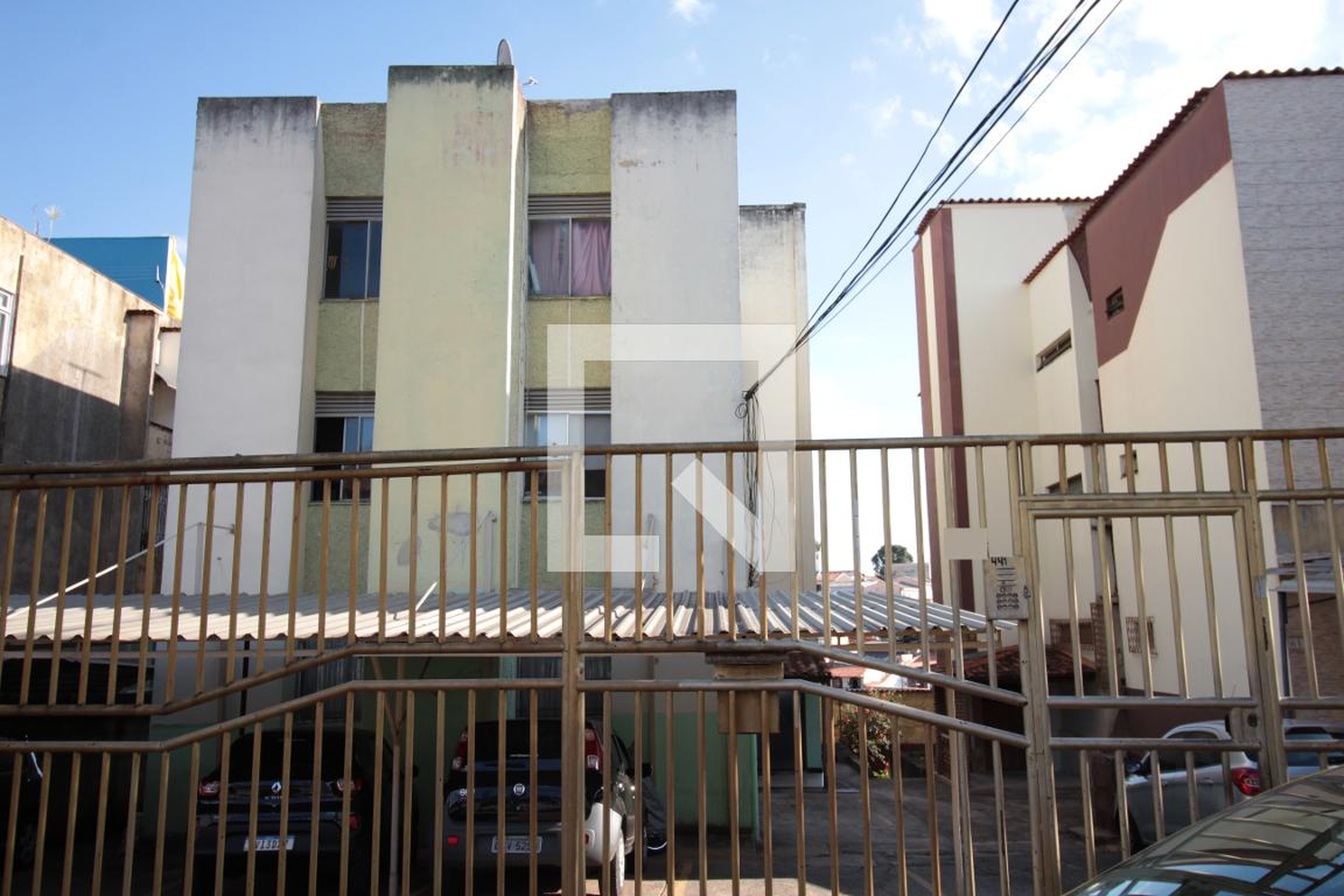 Fachada Condomínio em Rua dos Comanches, 441