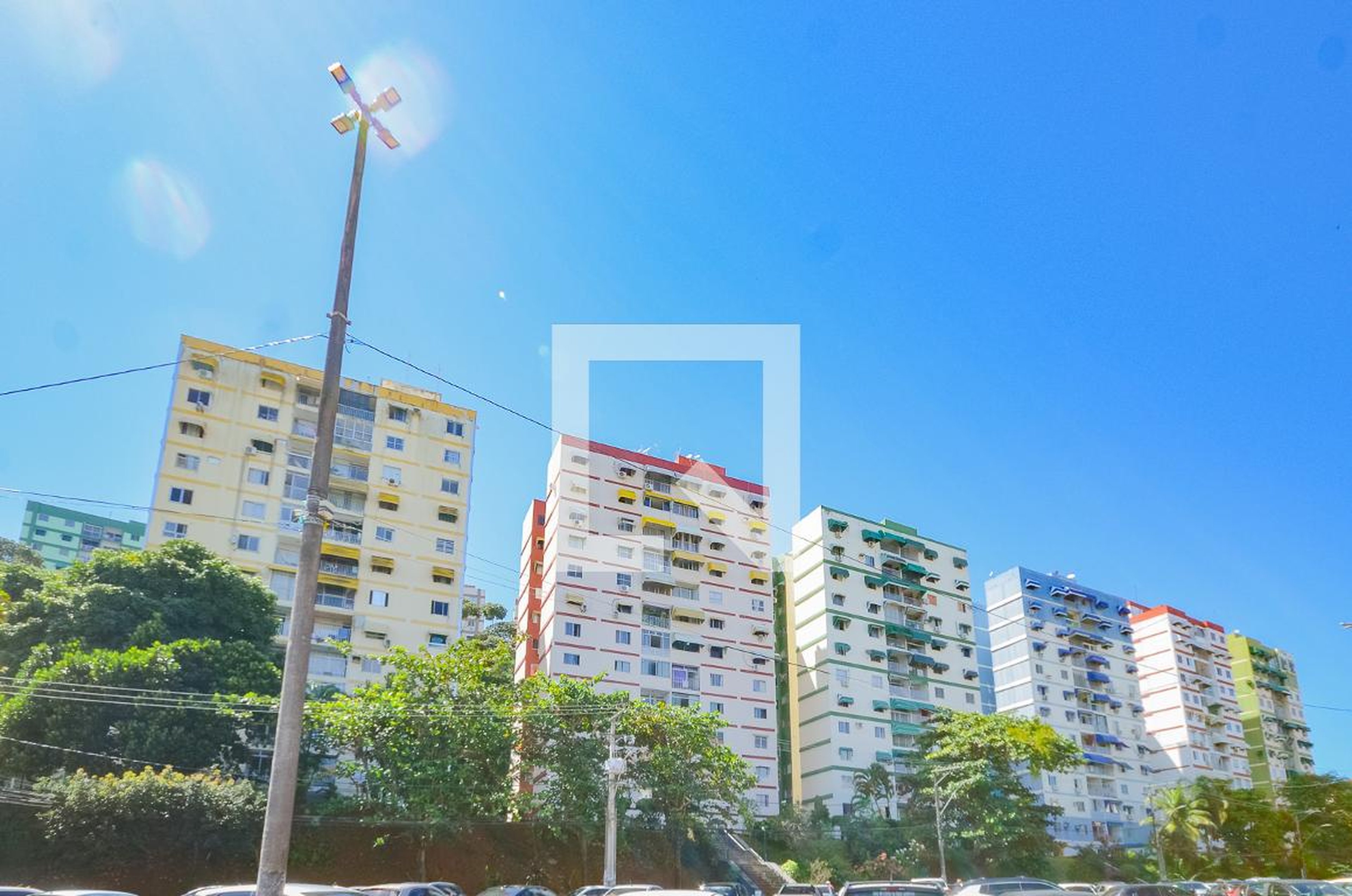 Fachada do Condomínio Condomínio Vale das Flores