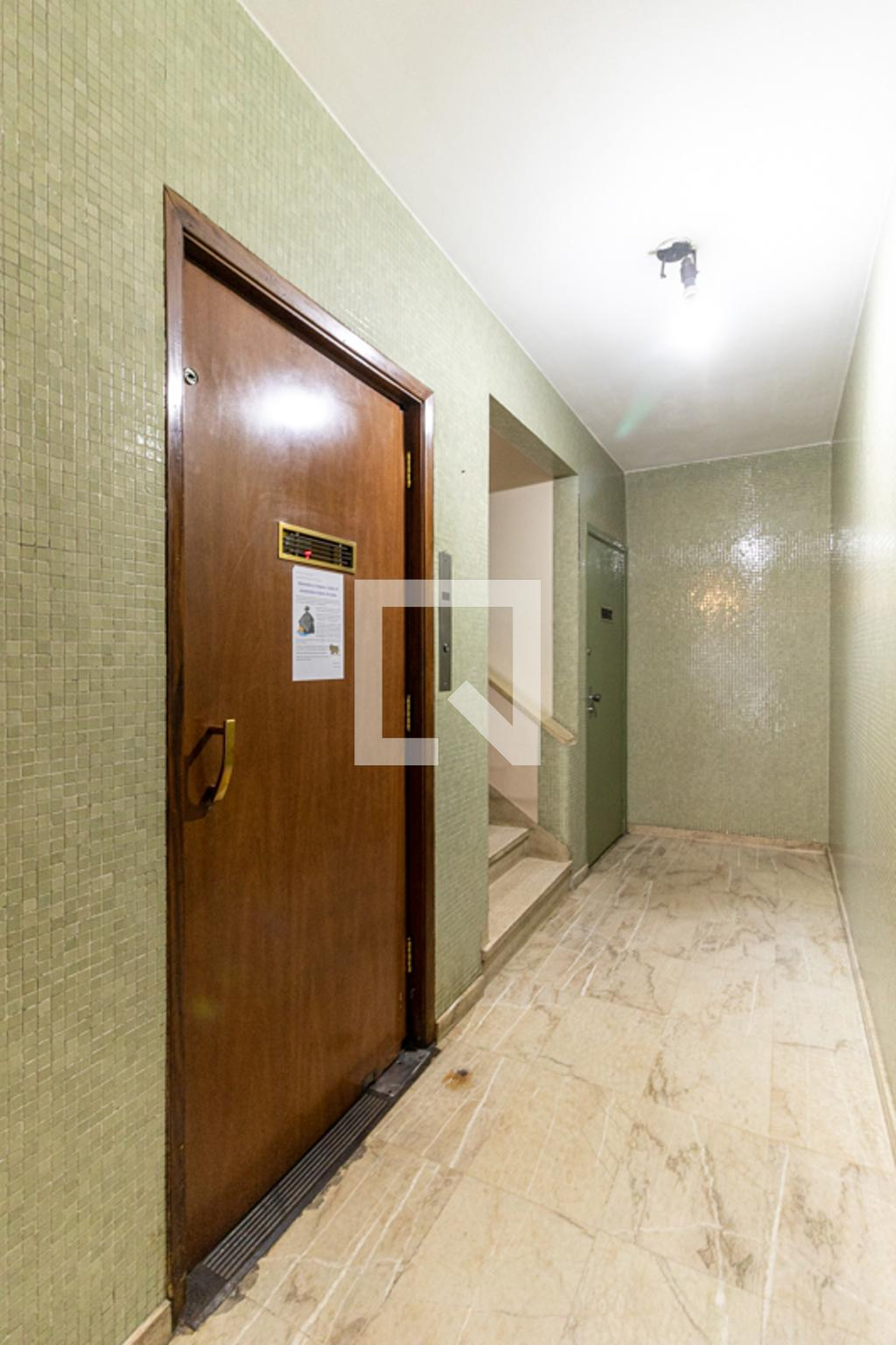 Elevador - Edifício Jeta