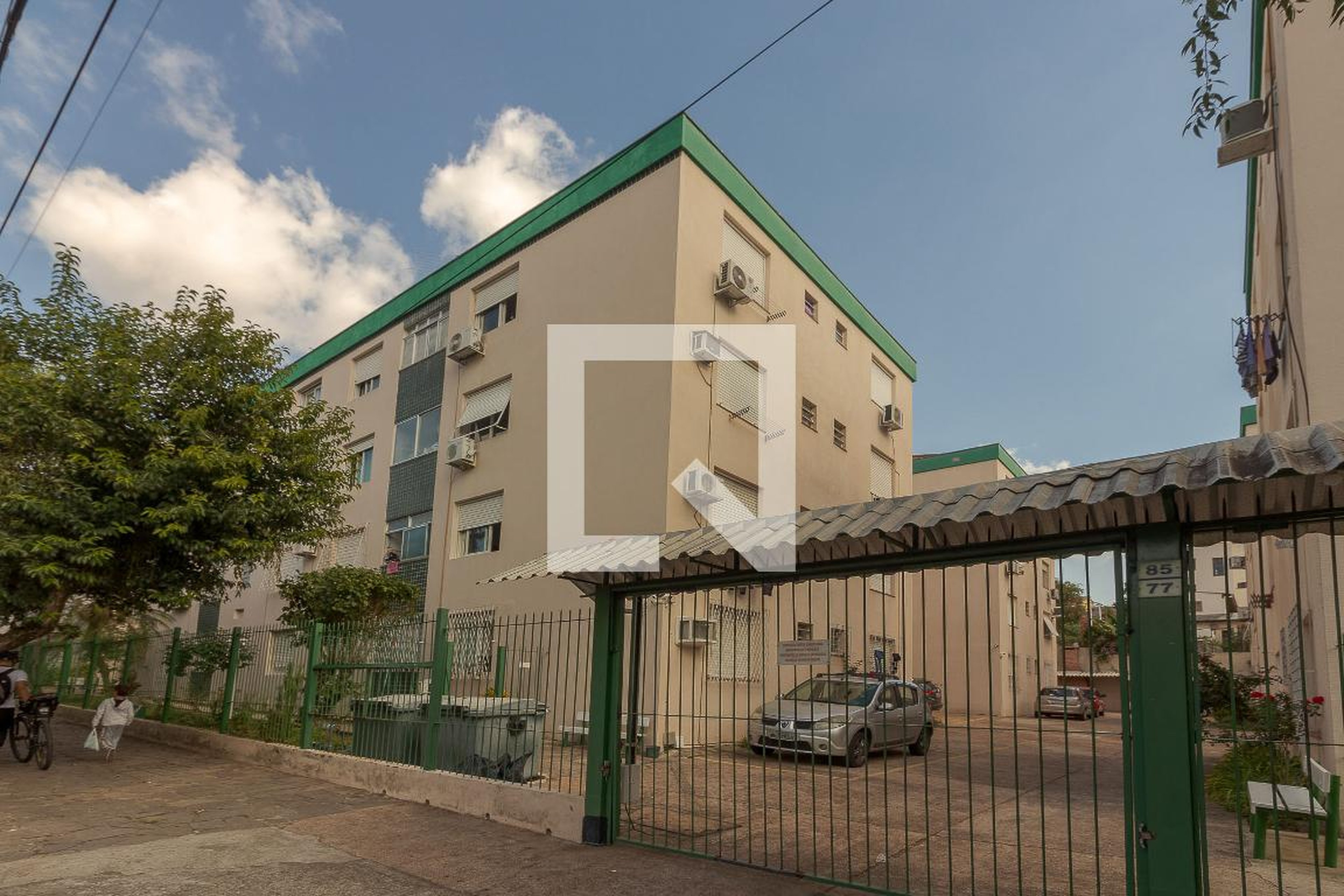 Fachada Condomínio em Rua Coronel João Corrêa, 95