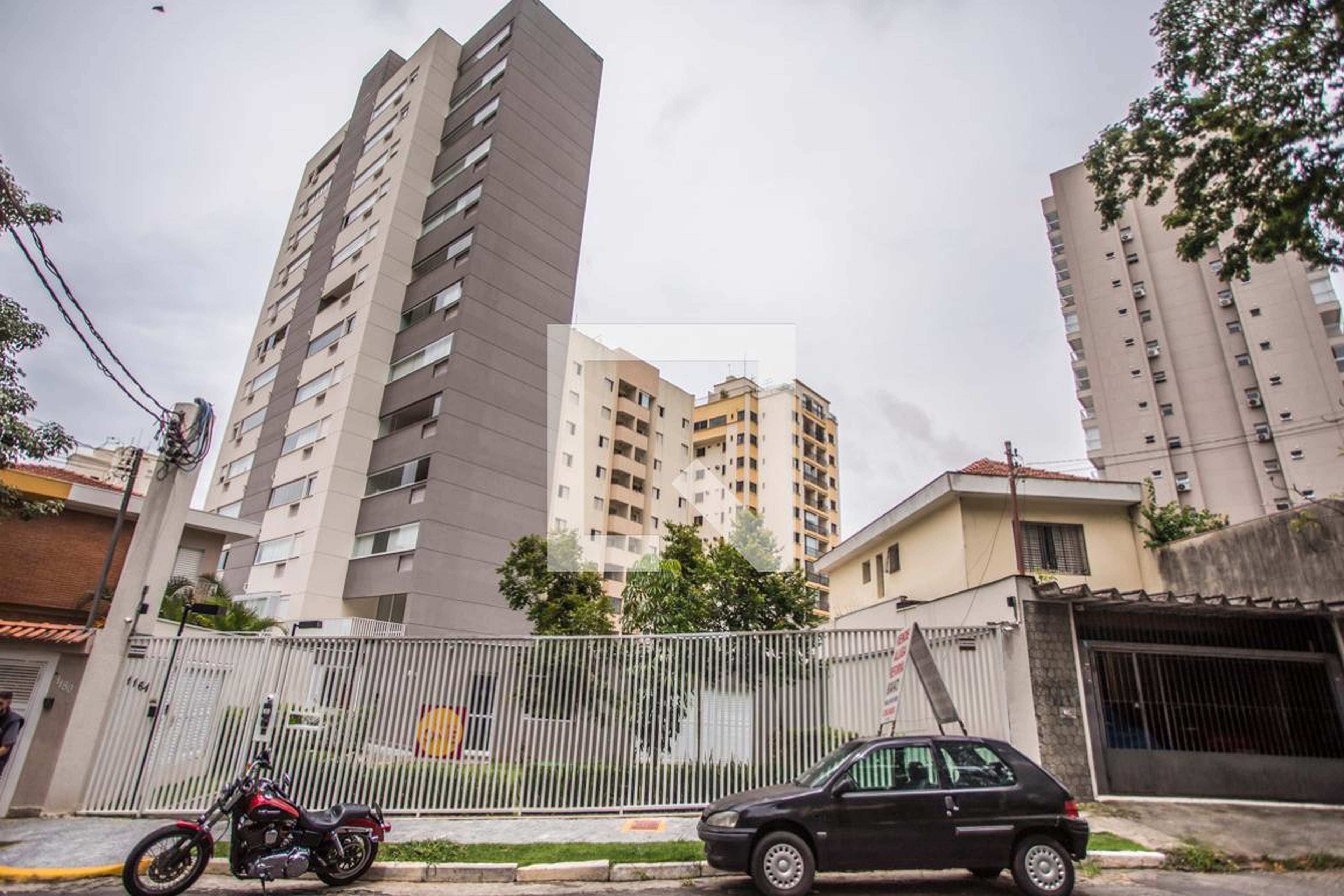 Fachada Condomínio em Rua Caramuru, 1134