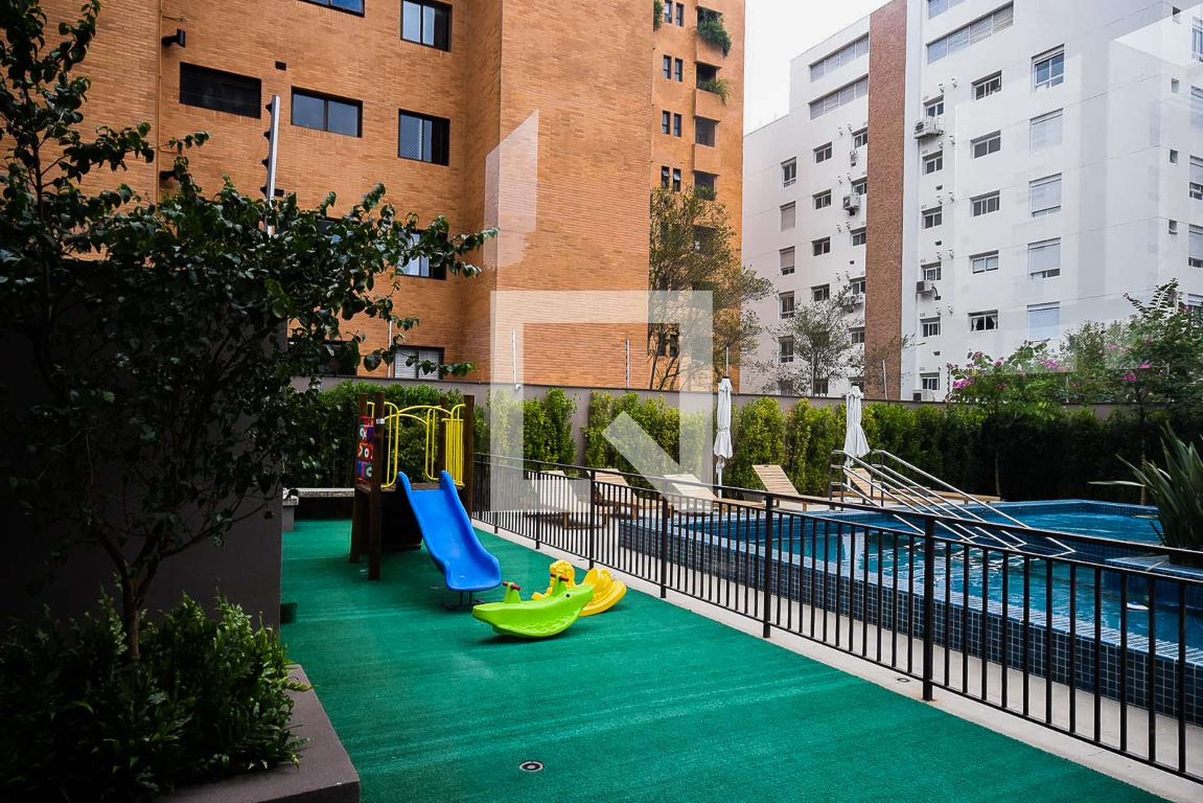 Playground - Galeria Guedala