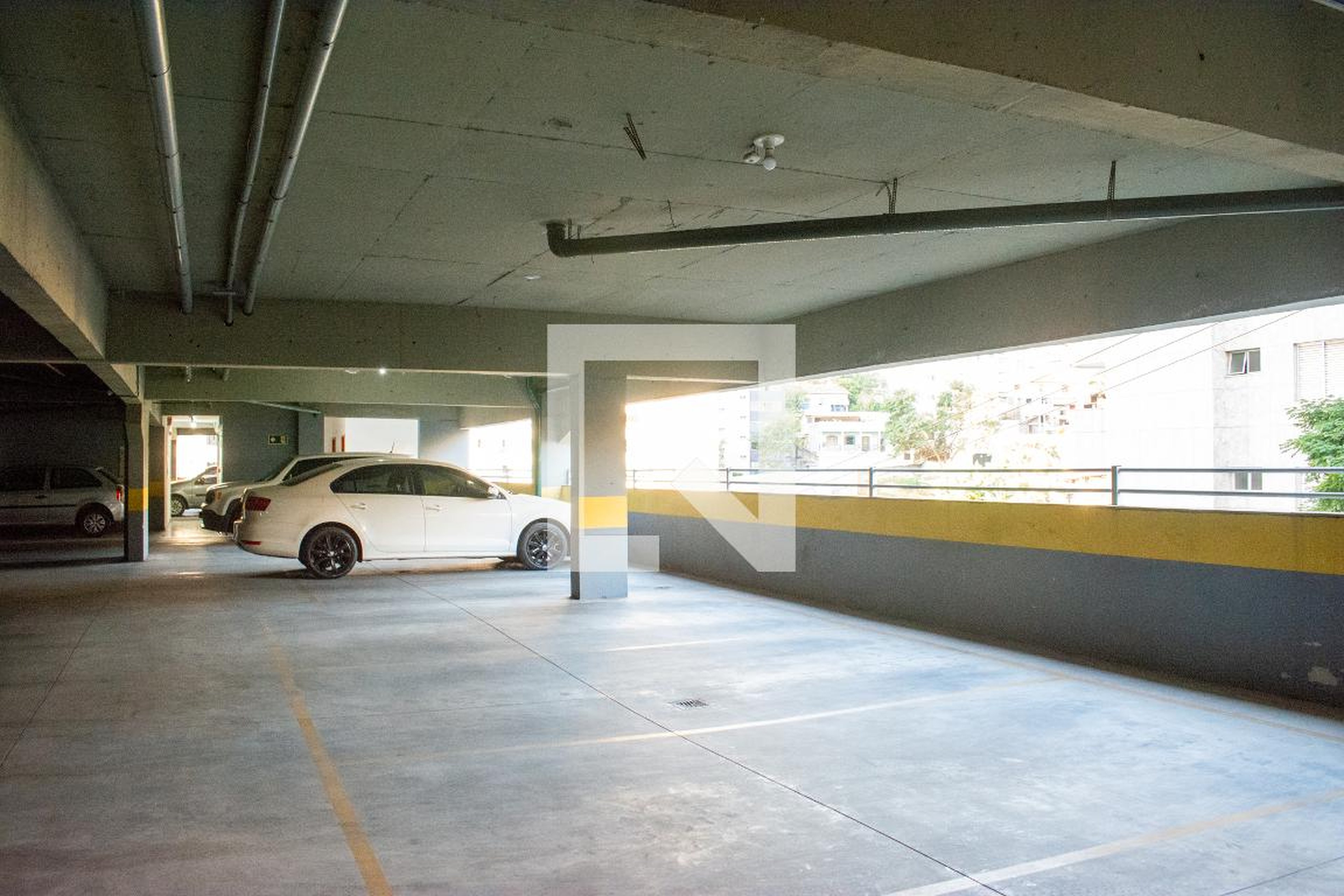 Estacionamento - Monte Carlo I