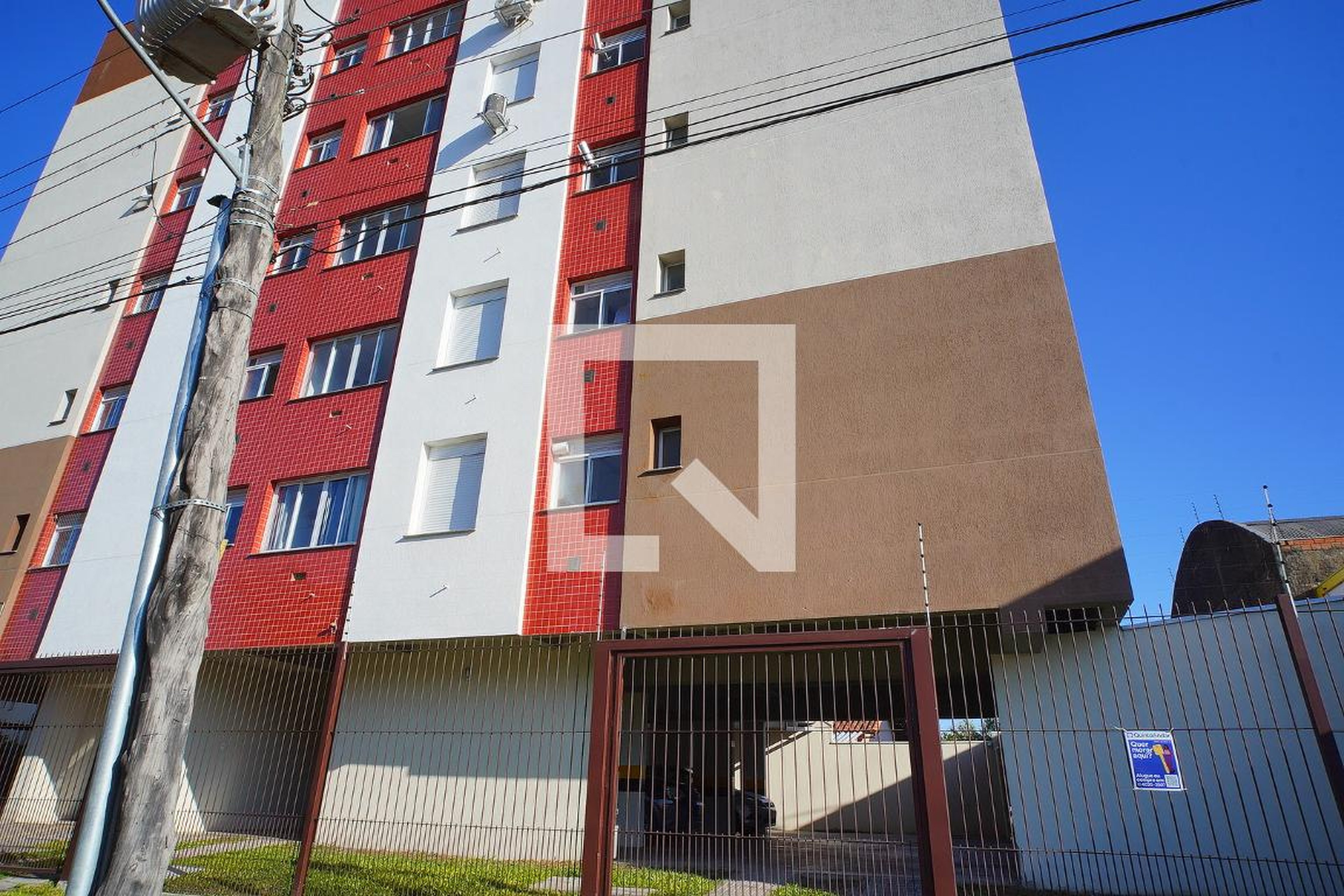 Fachada do Prédio Condomínio em Rua Doutor Félix Contreiras Rodrigues, 560