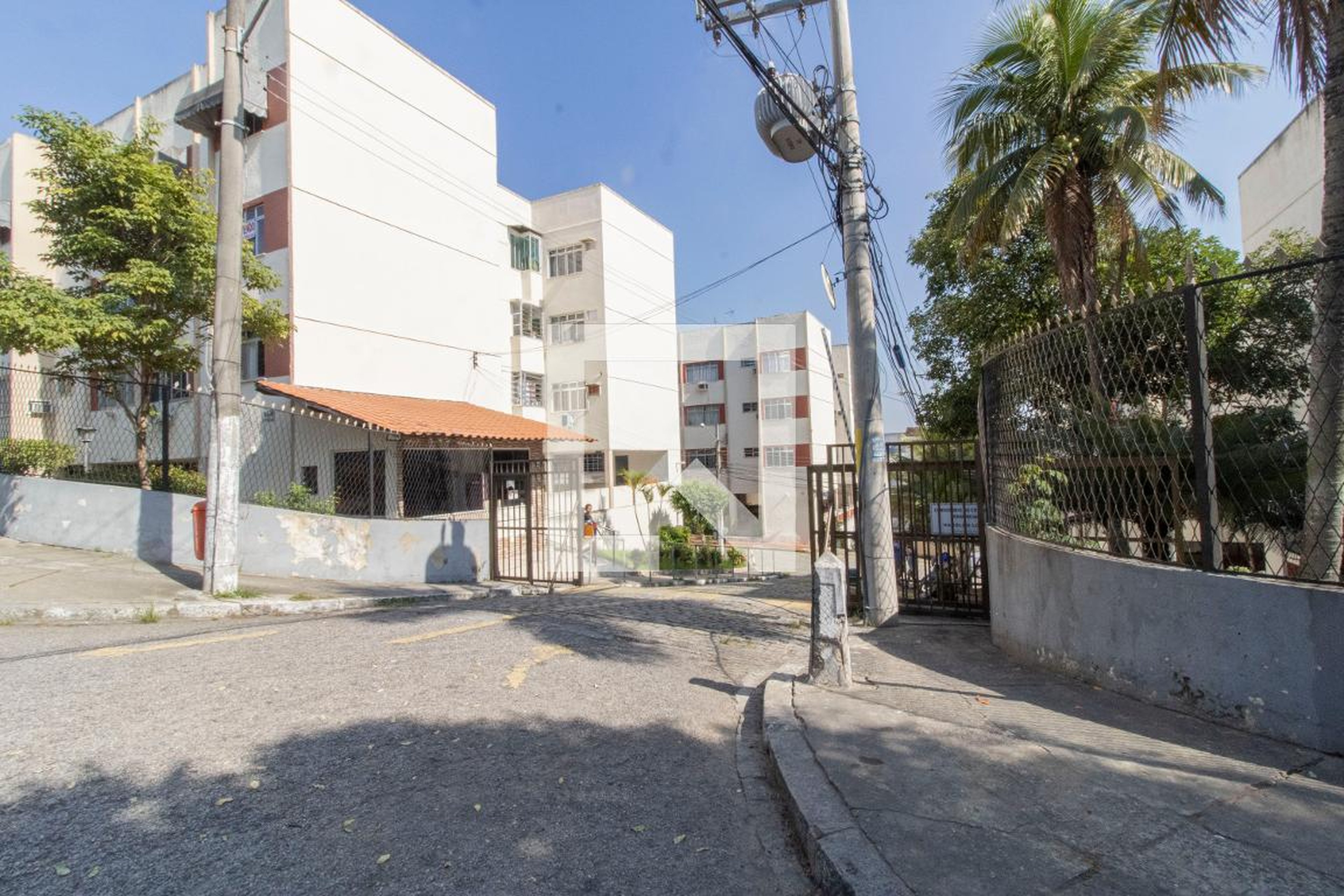 Fachada Condomínio em Rua Haroldo Lôbo, 415