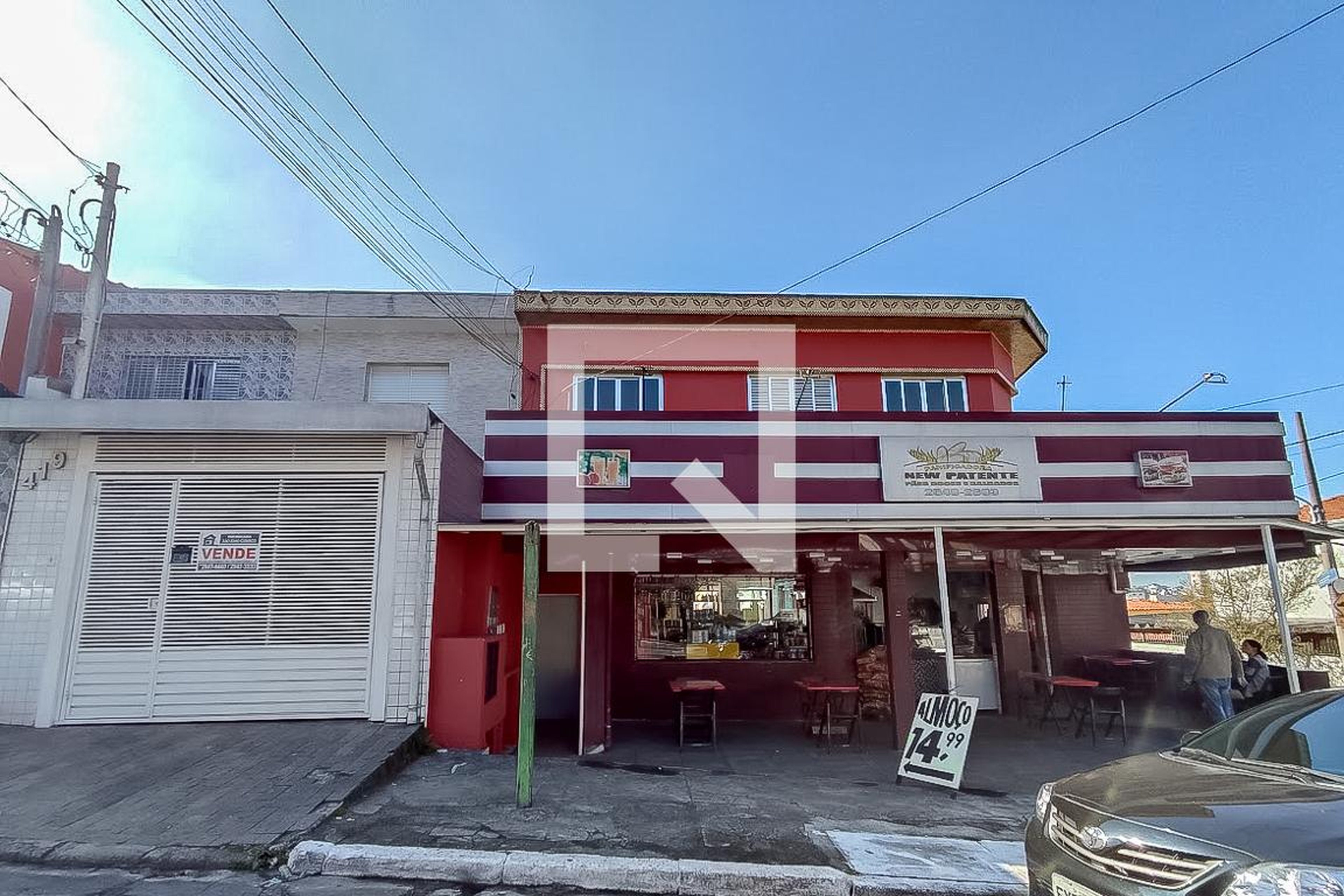 Fachada Condomínio em Avenida Patente, 421