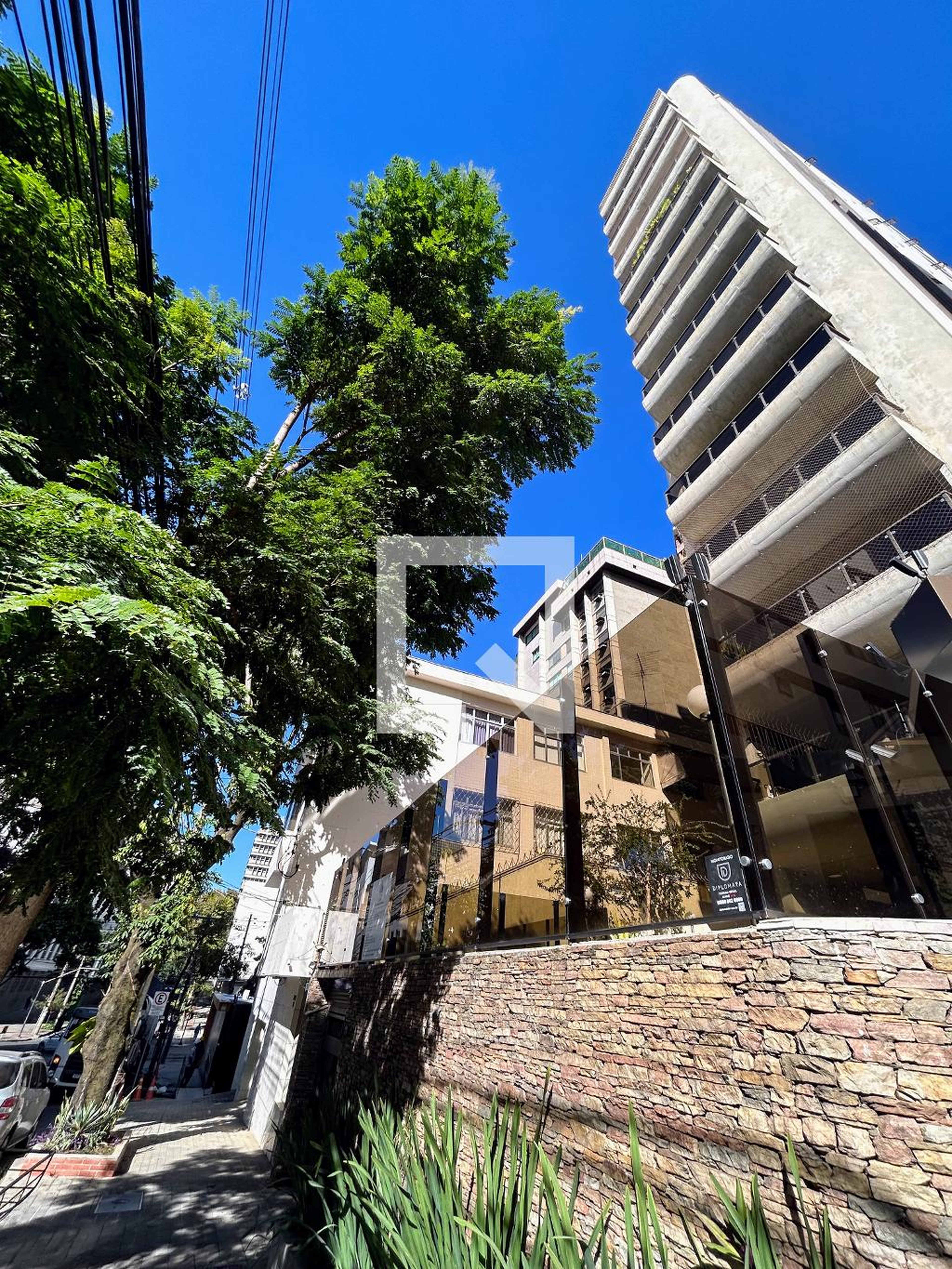 Fachada do Condomínio Condomínio em Rua Antônio de Albuquerque, 1303