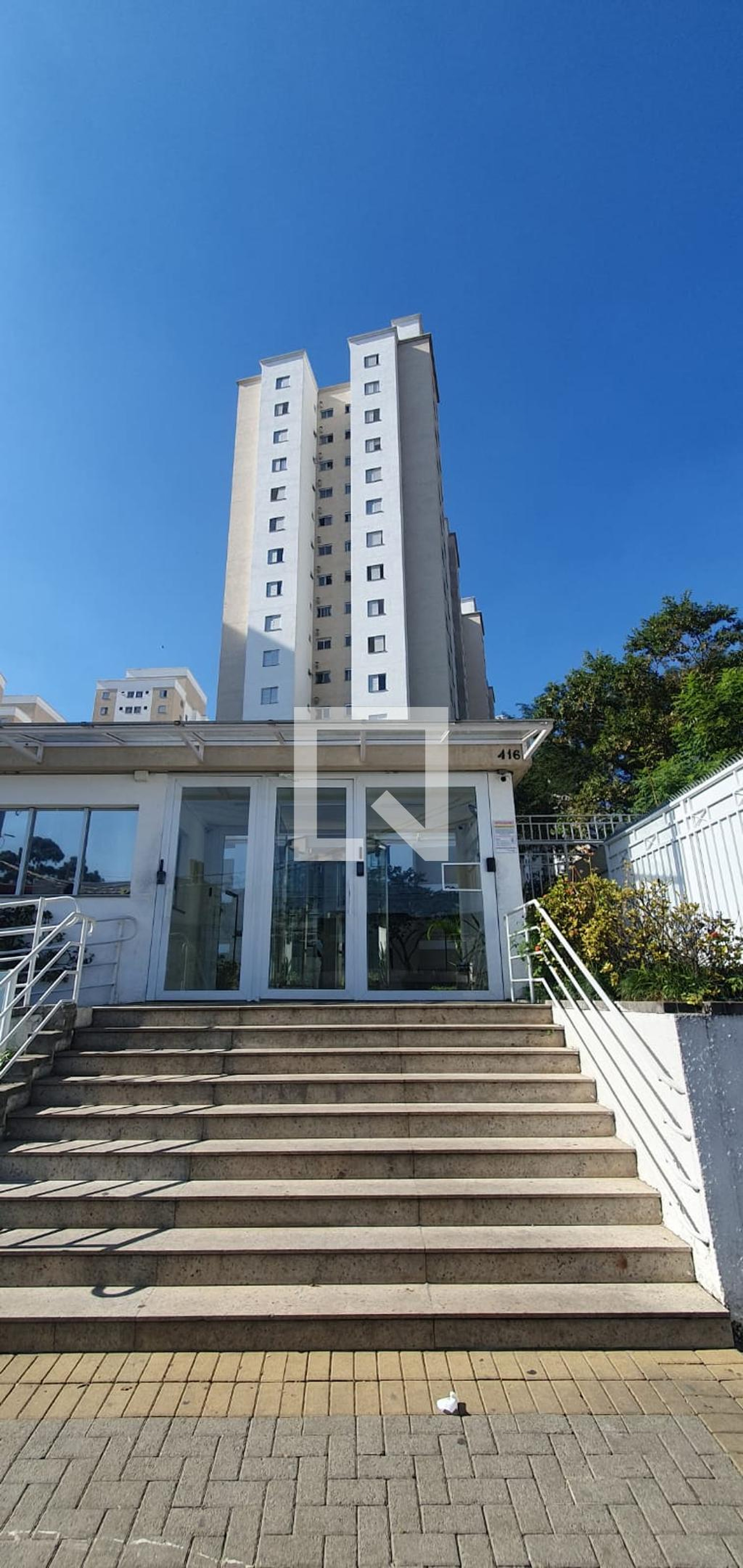 Fachada Condomínio em Avenida Condessa Elizabeth de Robiano, 416