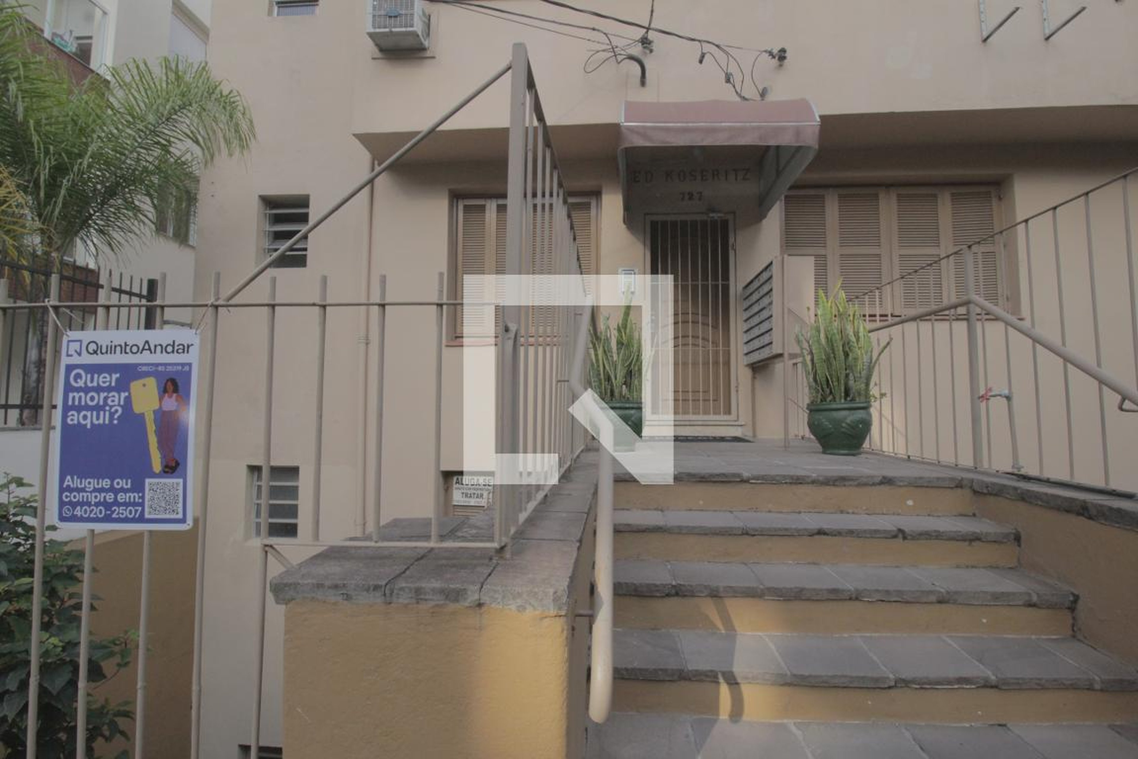 Fachada do Prédio Condomínio em Rua Carlos Von Koseritz, 726