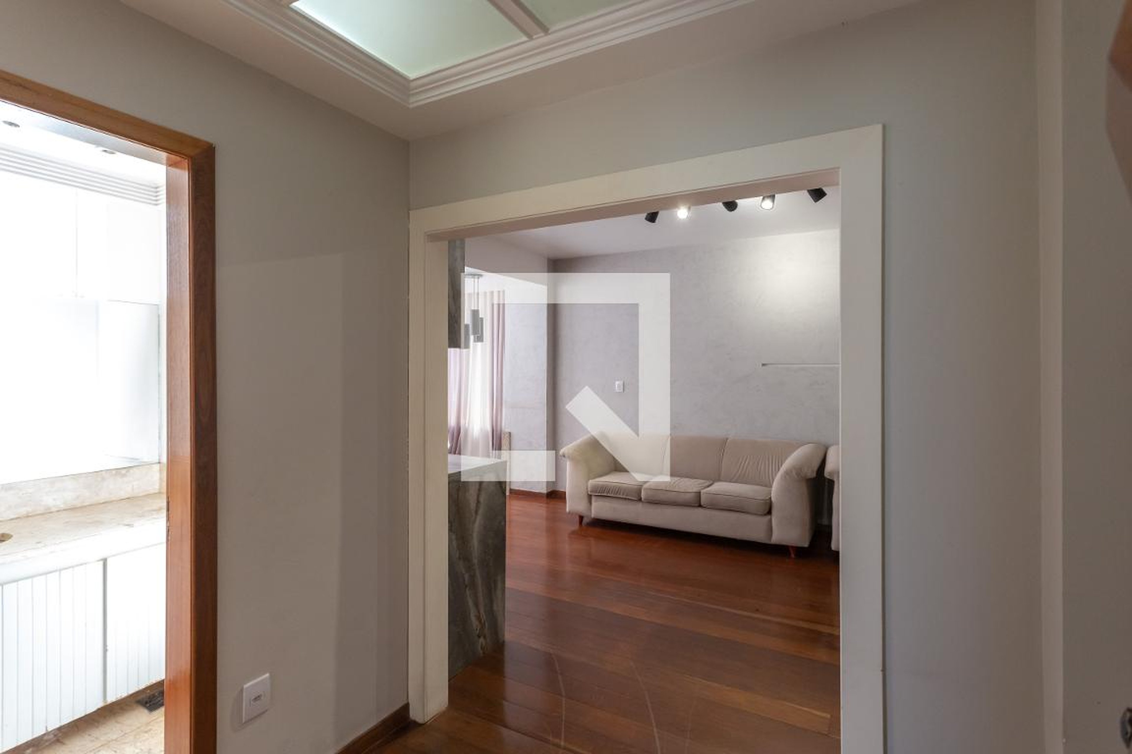 Entrada - Edifício Renoir