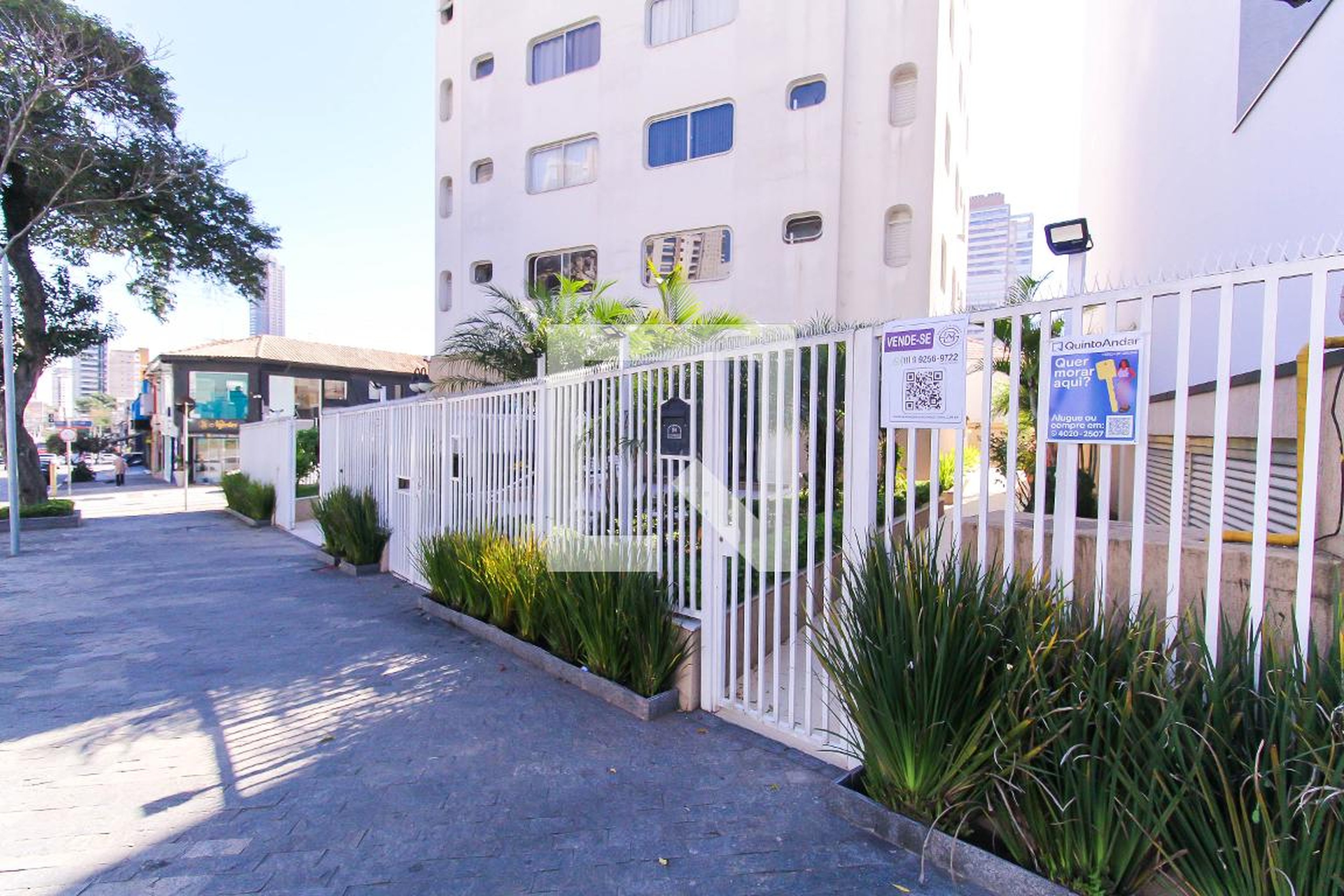 Fachada Condomínio em Rua Emília Marengo, 437