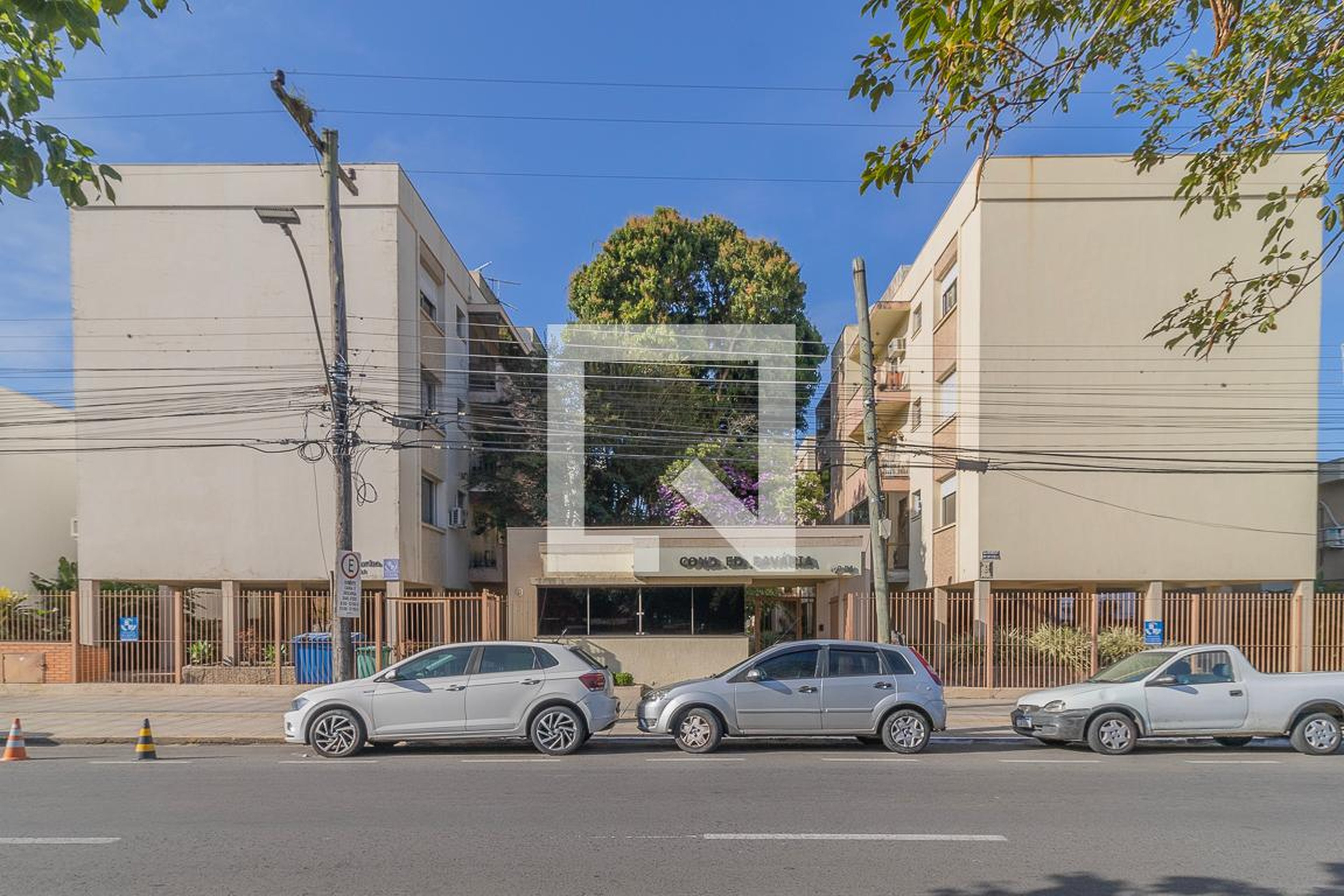 Fachada do Prédio Condomínio Bavaria