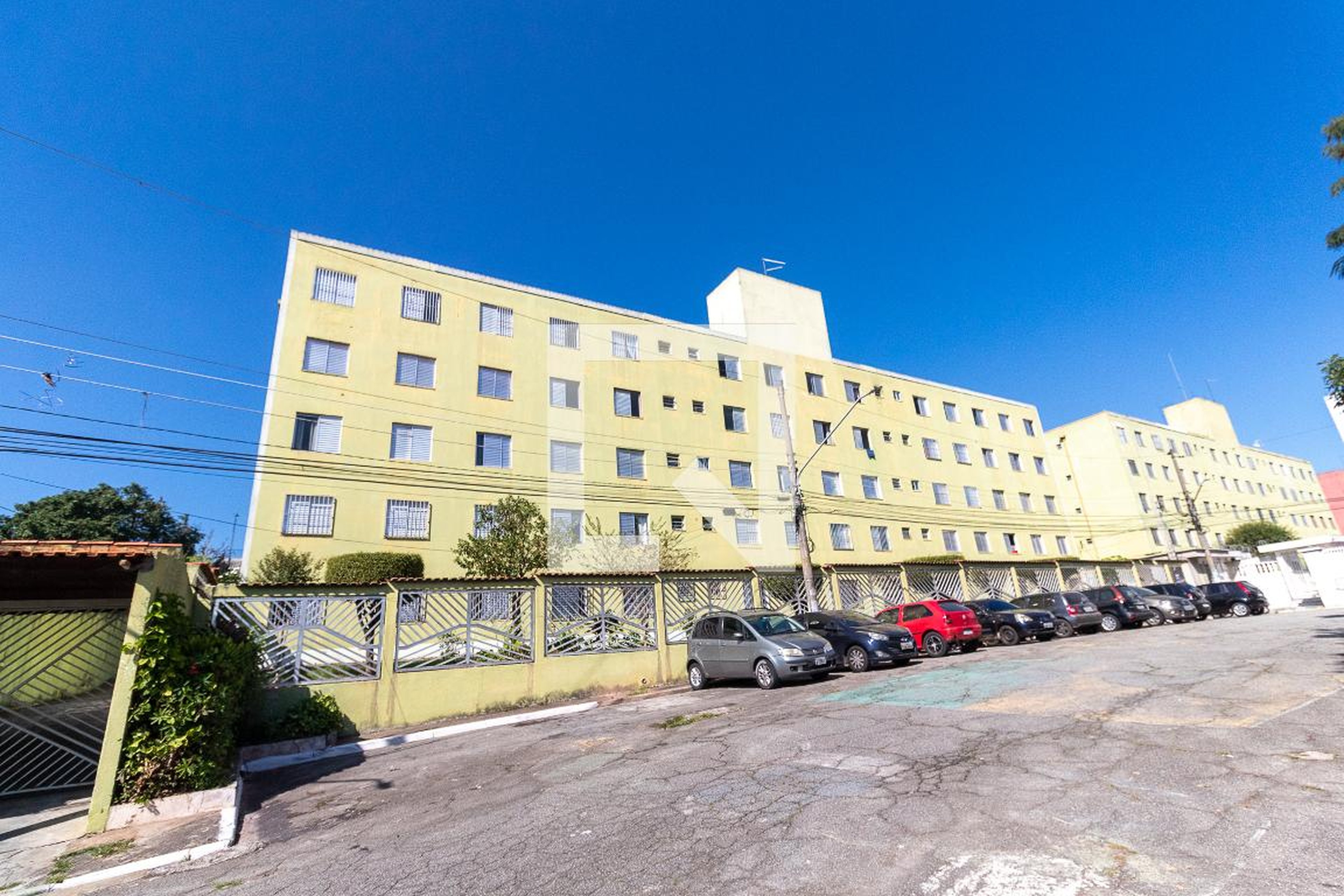 Fachada do Prédio Condomínio em Rua Elias Mertel, 87