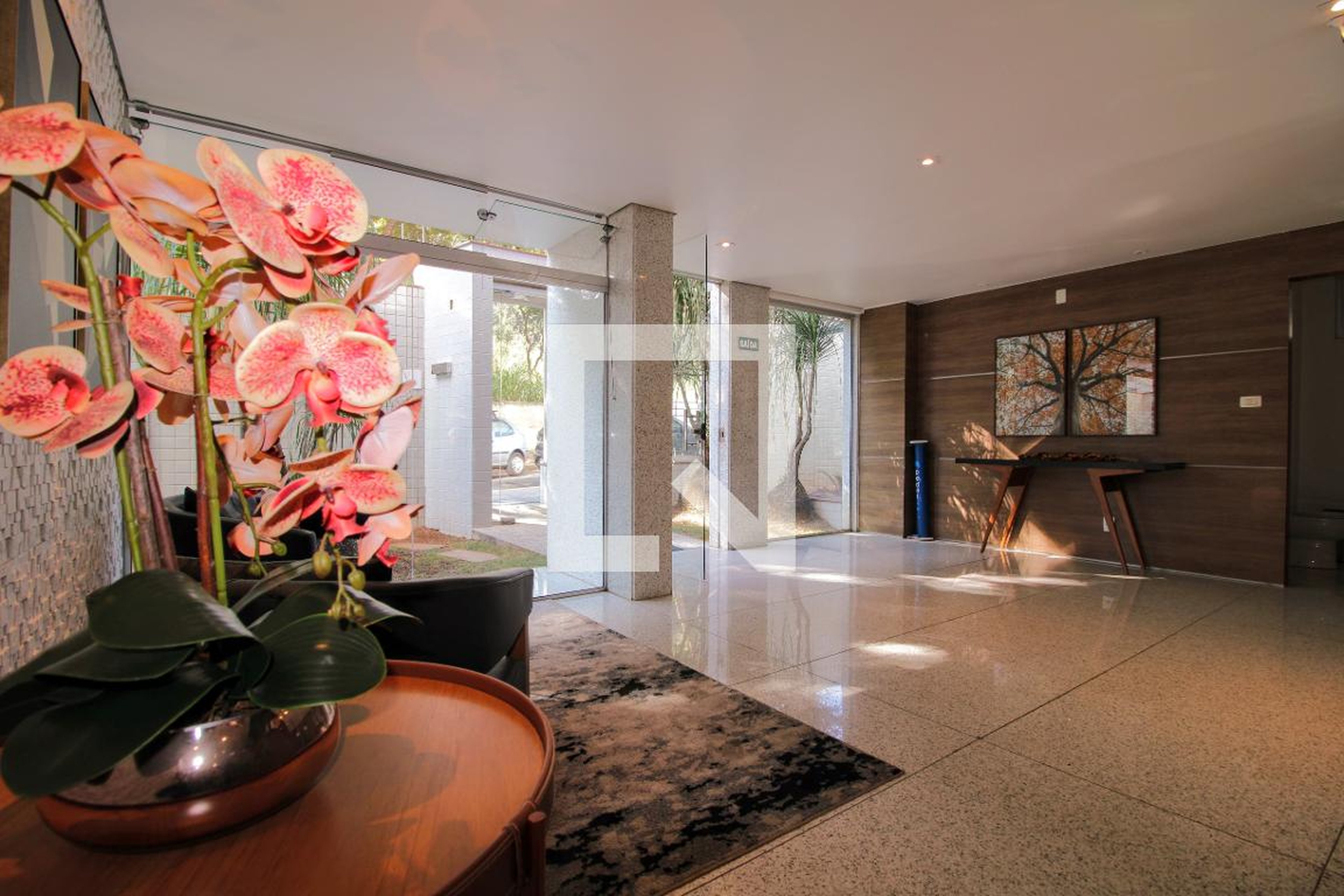 Entrada Condomínio em Rua José Wanderley Carsalade, 88