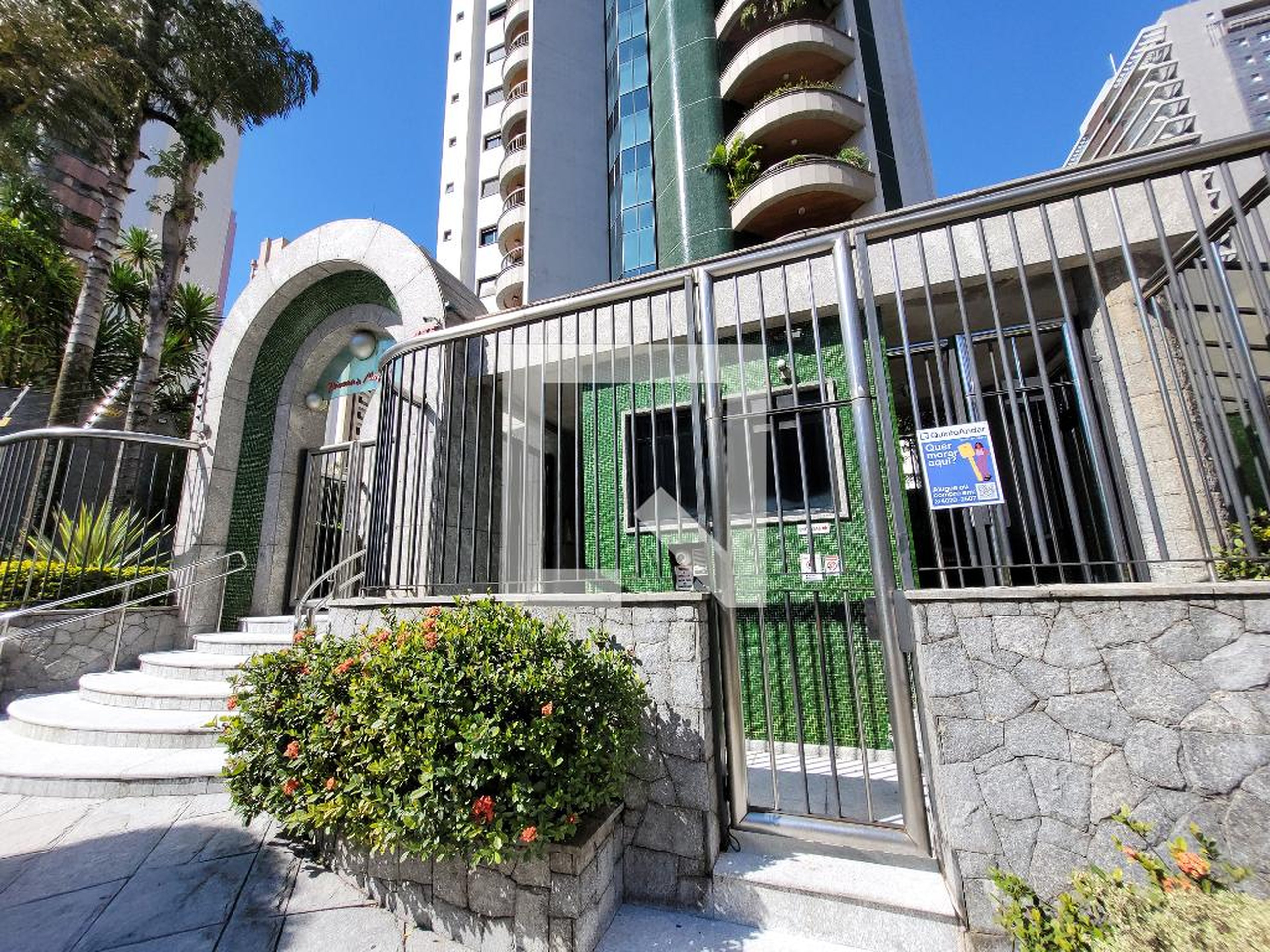 Fachada do Prédio Edifício Piazza Di Napoli