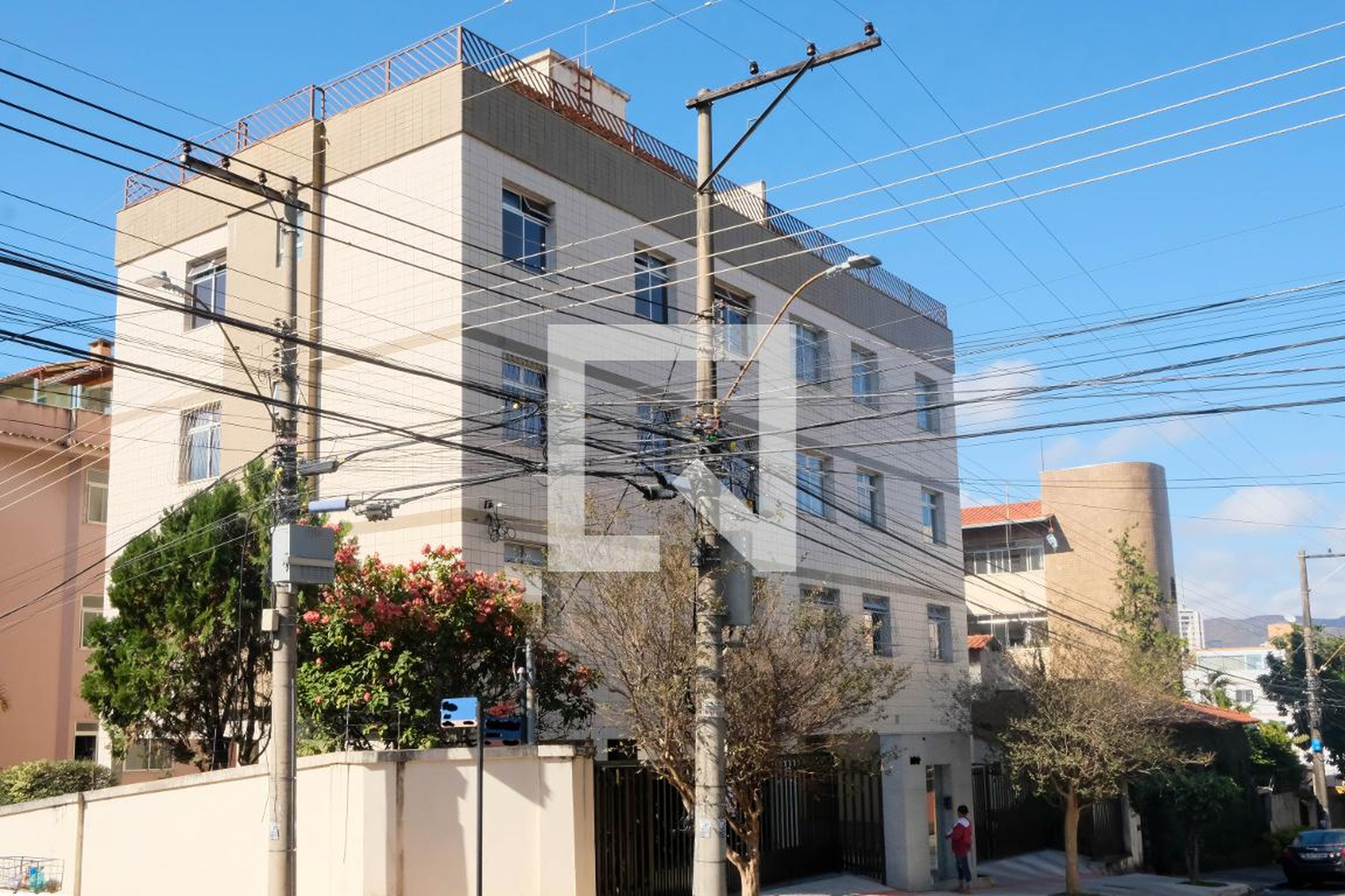 Fachada Condomínio em Rua Antônio Tôrres, 322