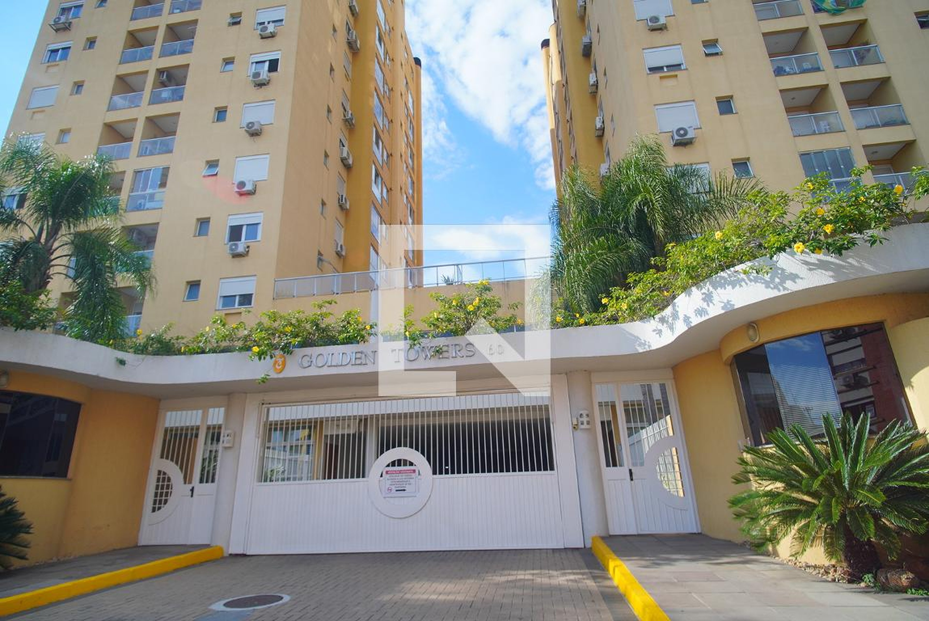 Fachada do Prédio Condomínio Golden Towers