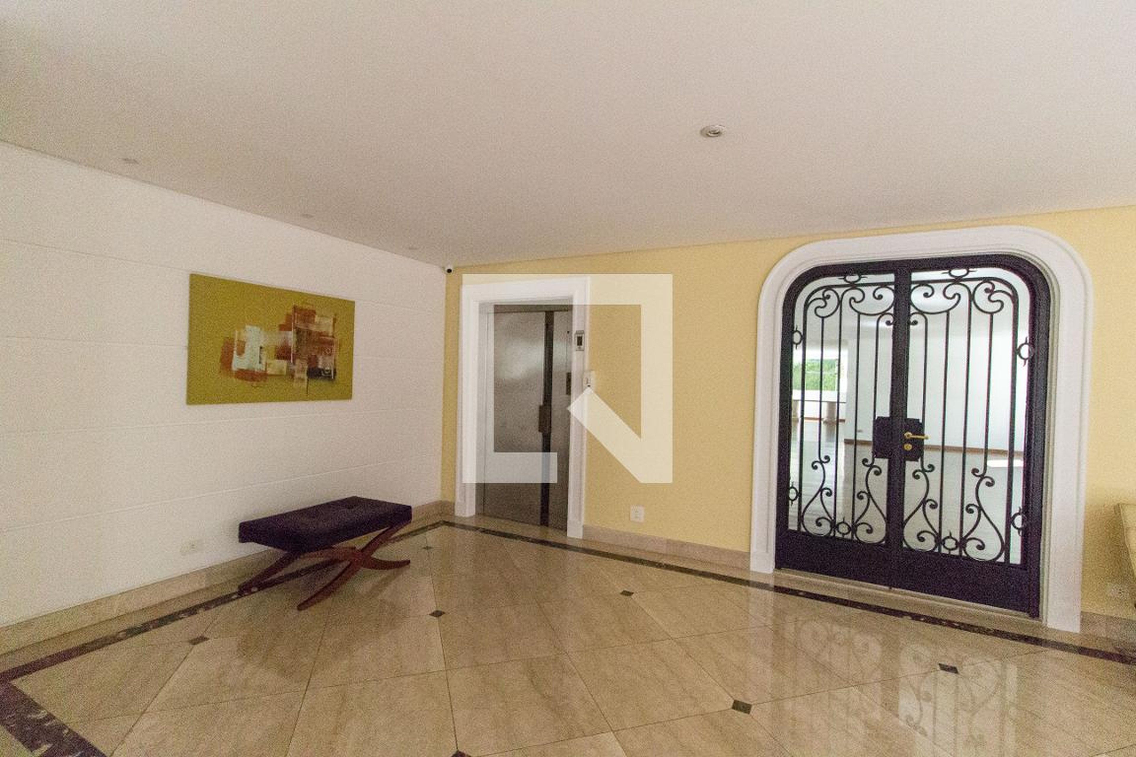 Hall social - Karina