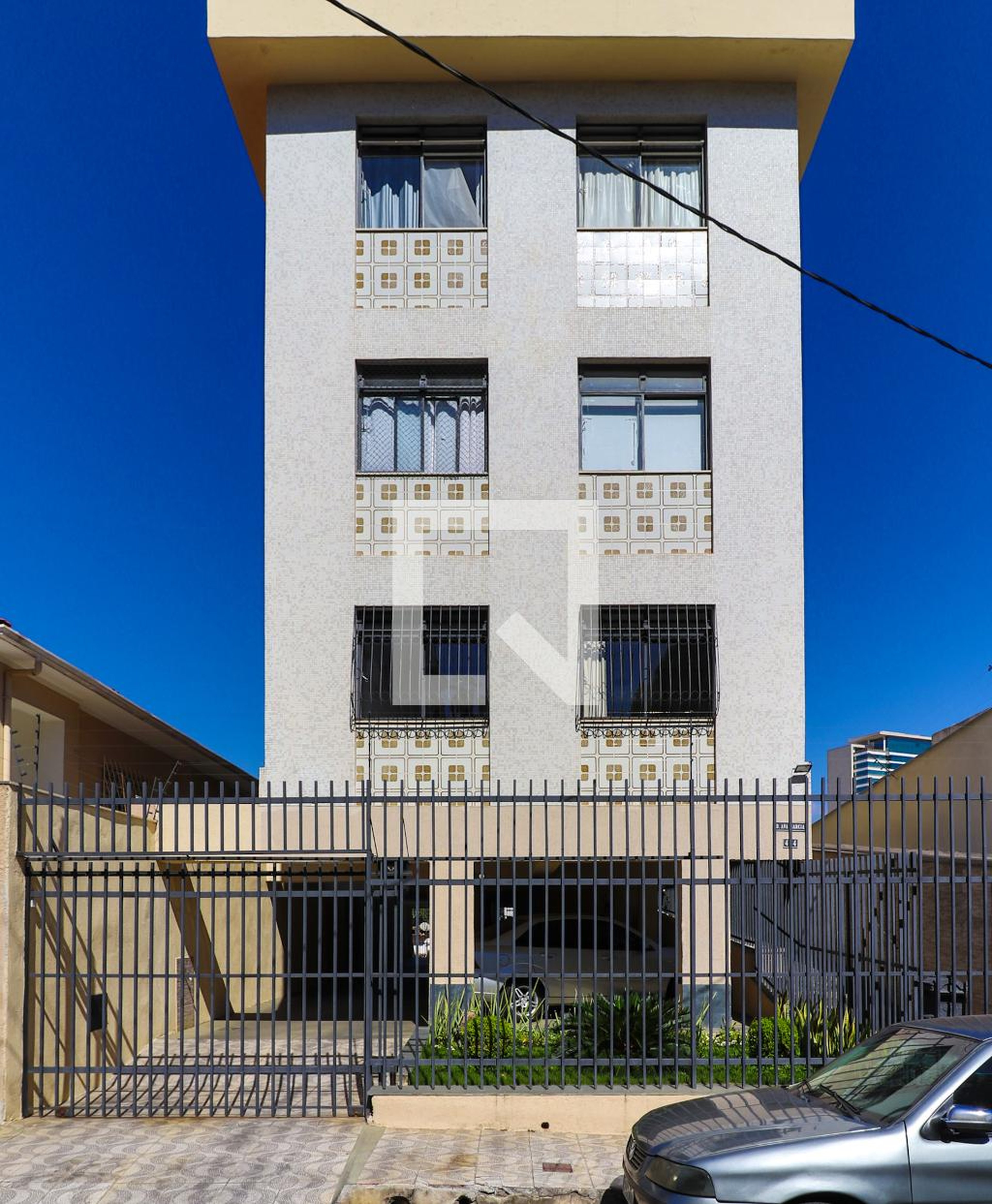 Fachada Condomínio em Rua Eurita, 484