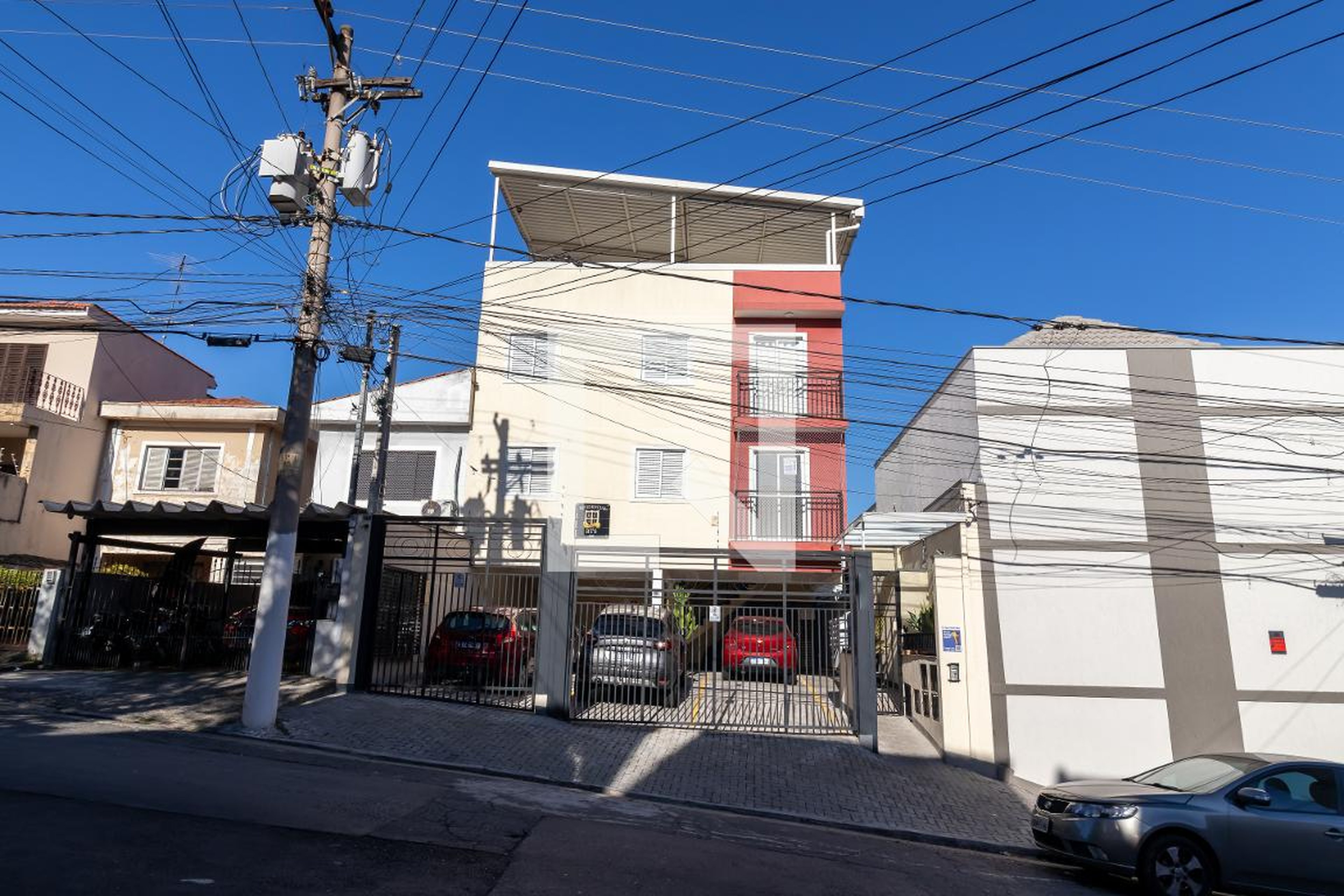 Fachada do Condomínio Condomínio Vila Real