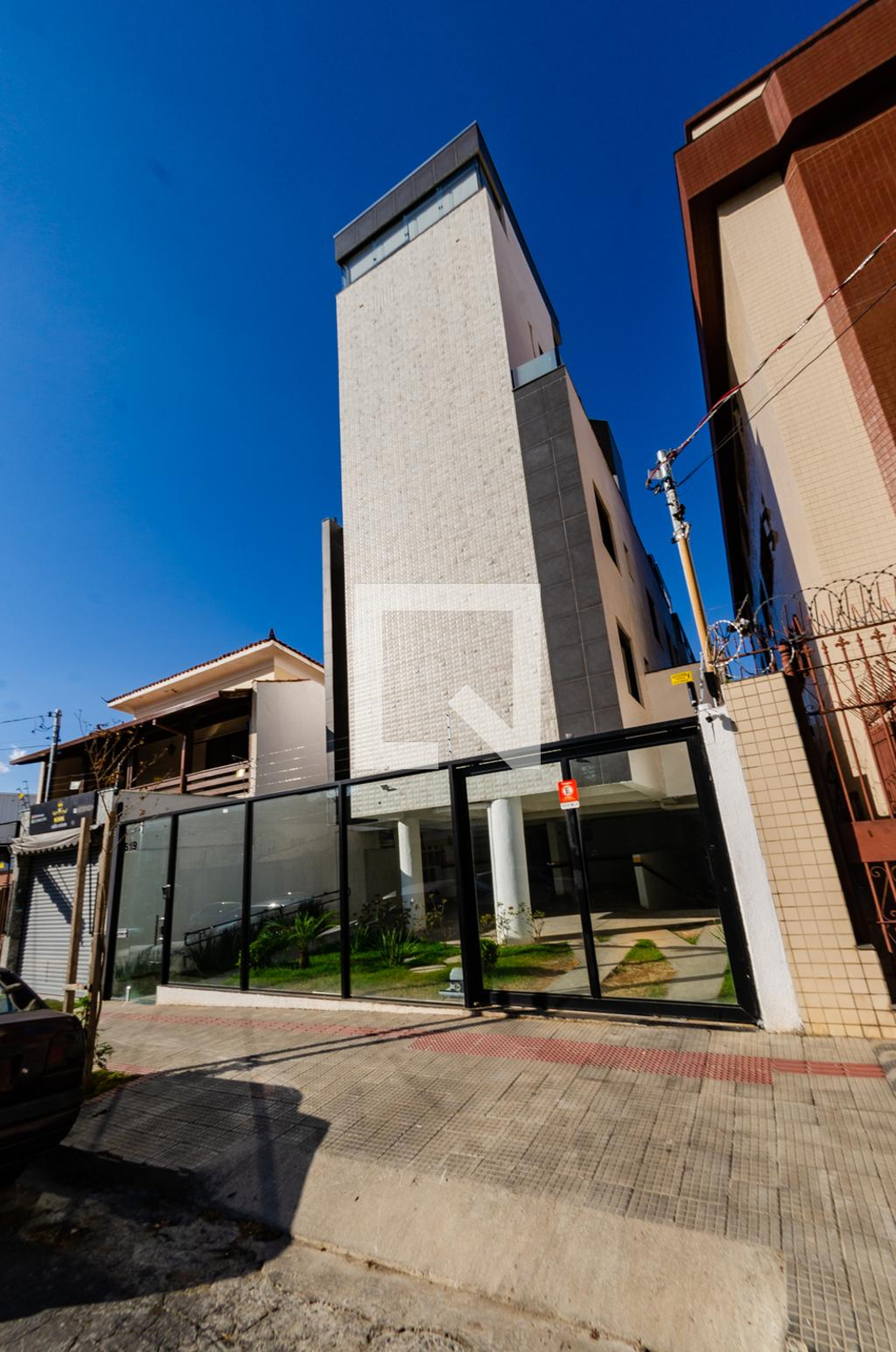 Fachada Condomínio em Rua Turfa, 619