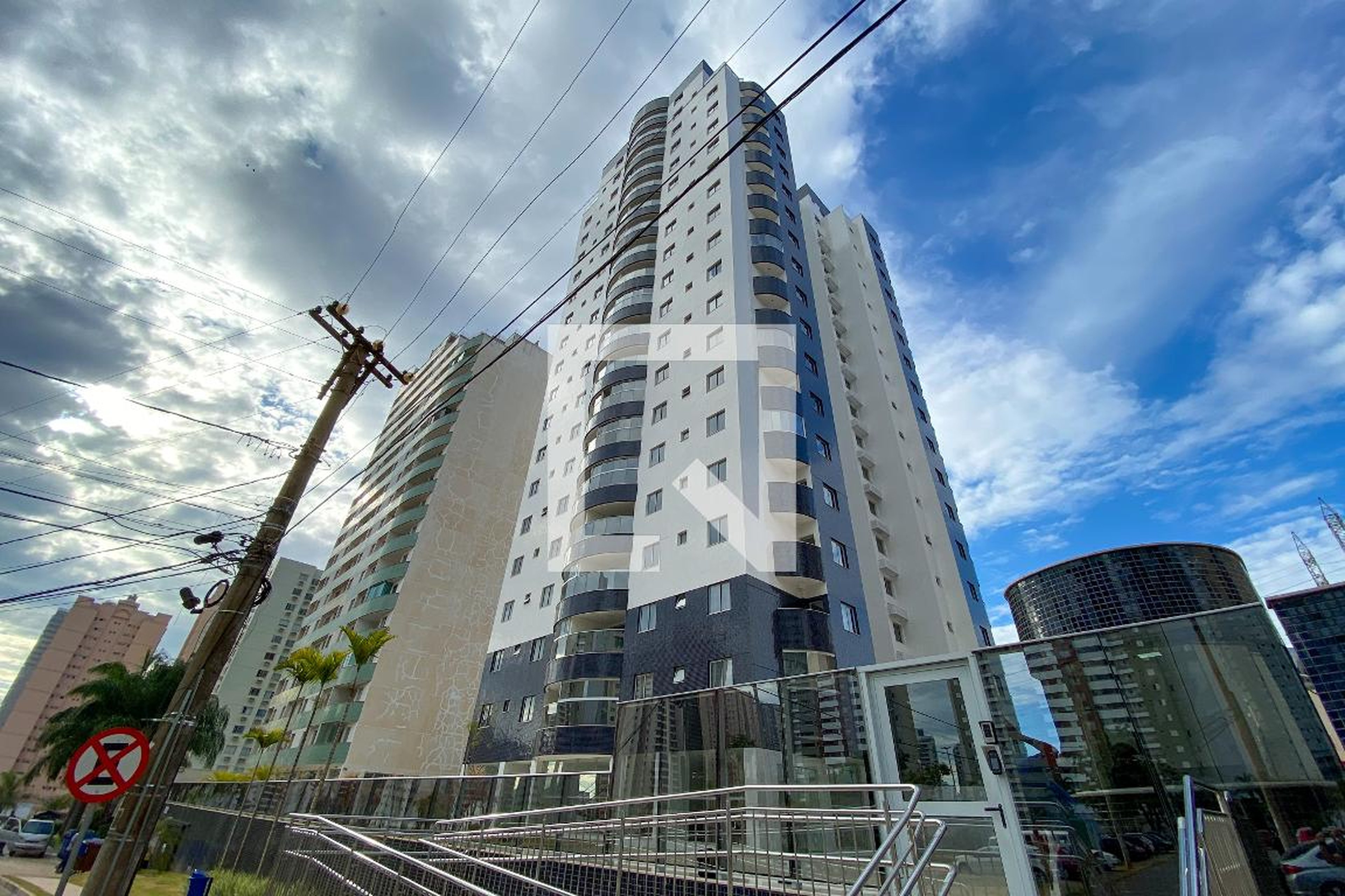 Fachada Condomínio em Quadra 208, 7