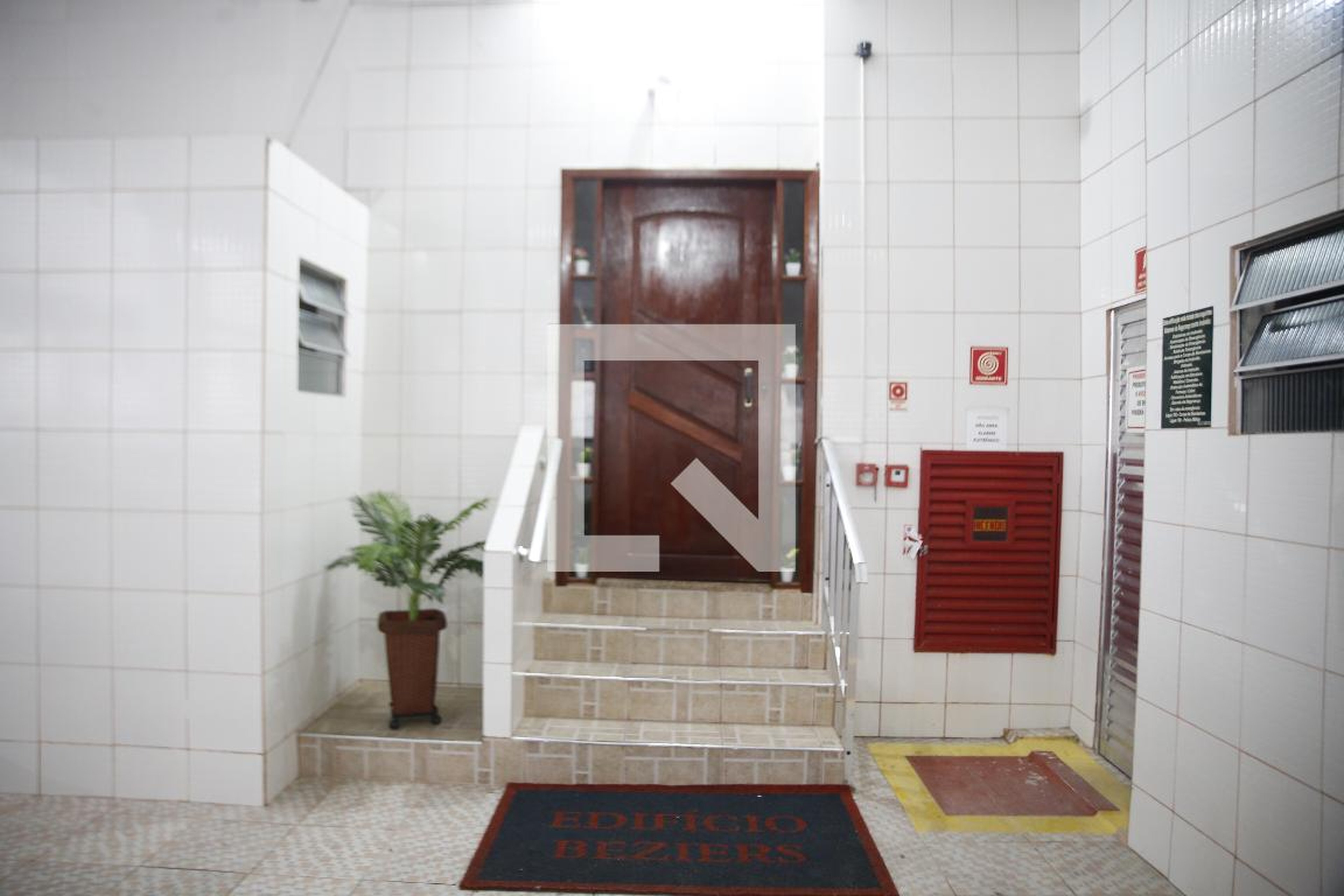 Entrada - Conjunto Ille de France