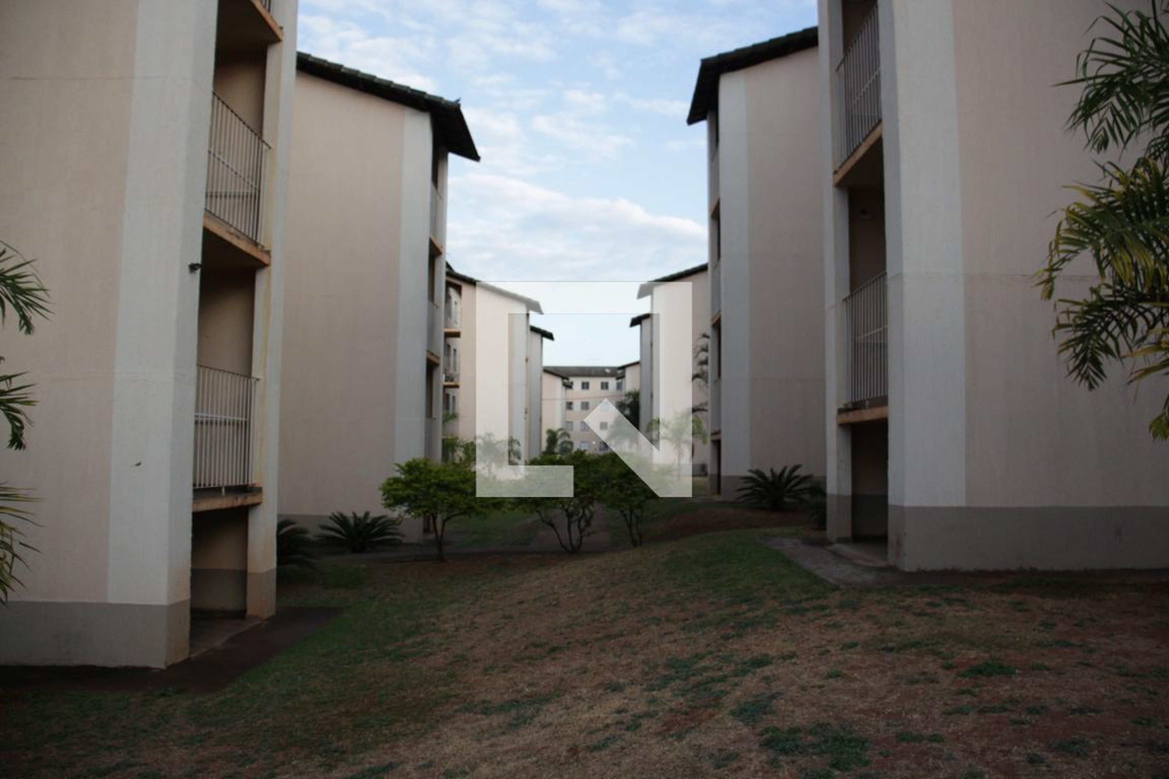 Fachada do Prédio Condomínio Aroeira