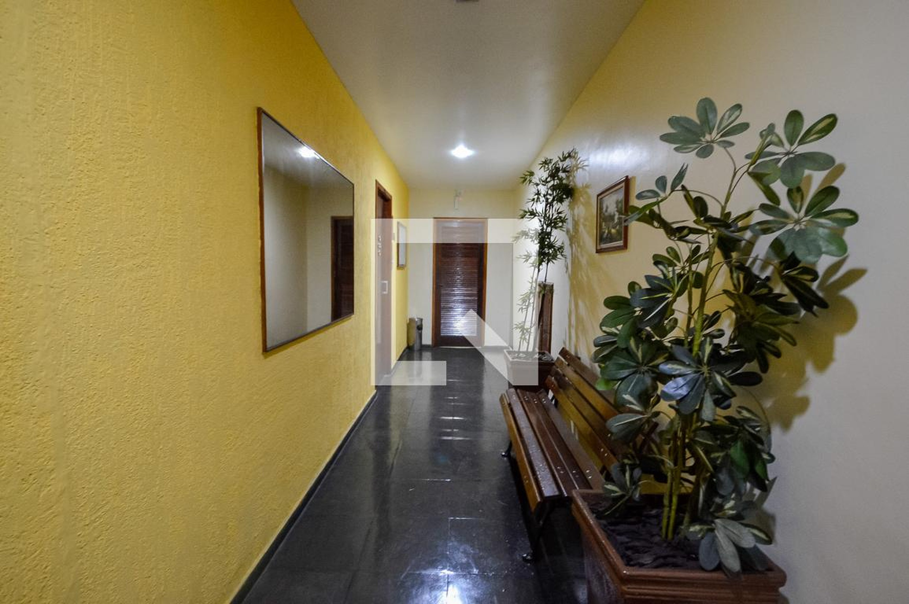 Hall - null