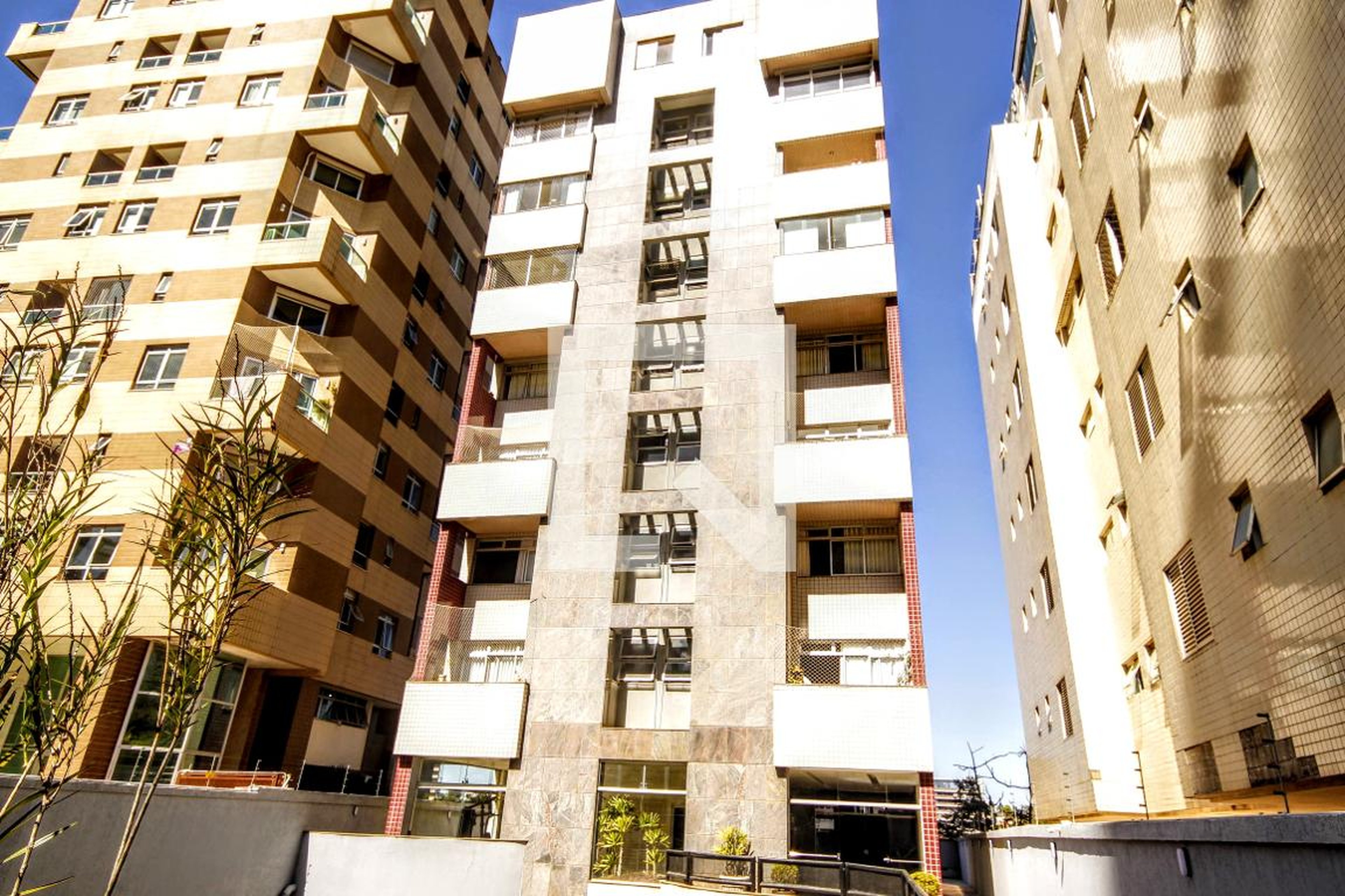 Fachada Edifício Mata do Jambrero