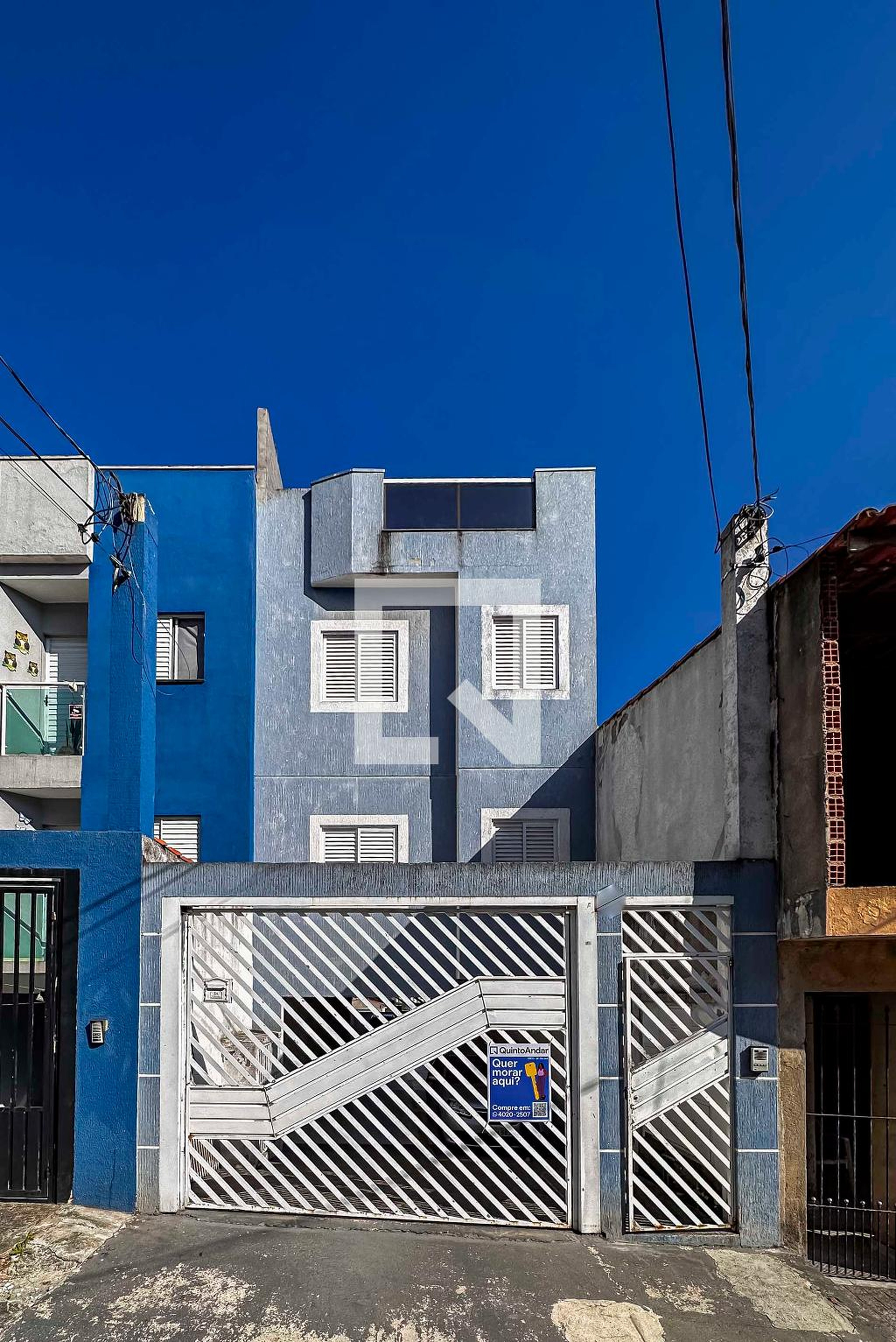 Fachada Condomínio em Rua Jales, 334