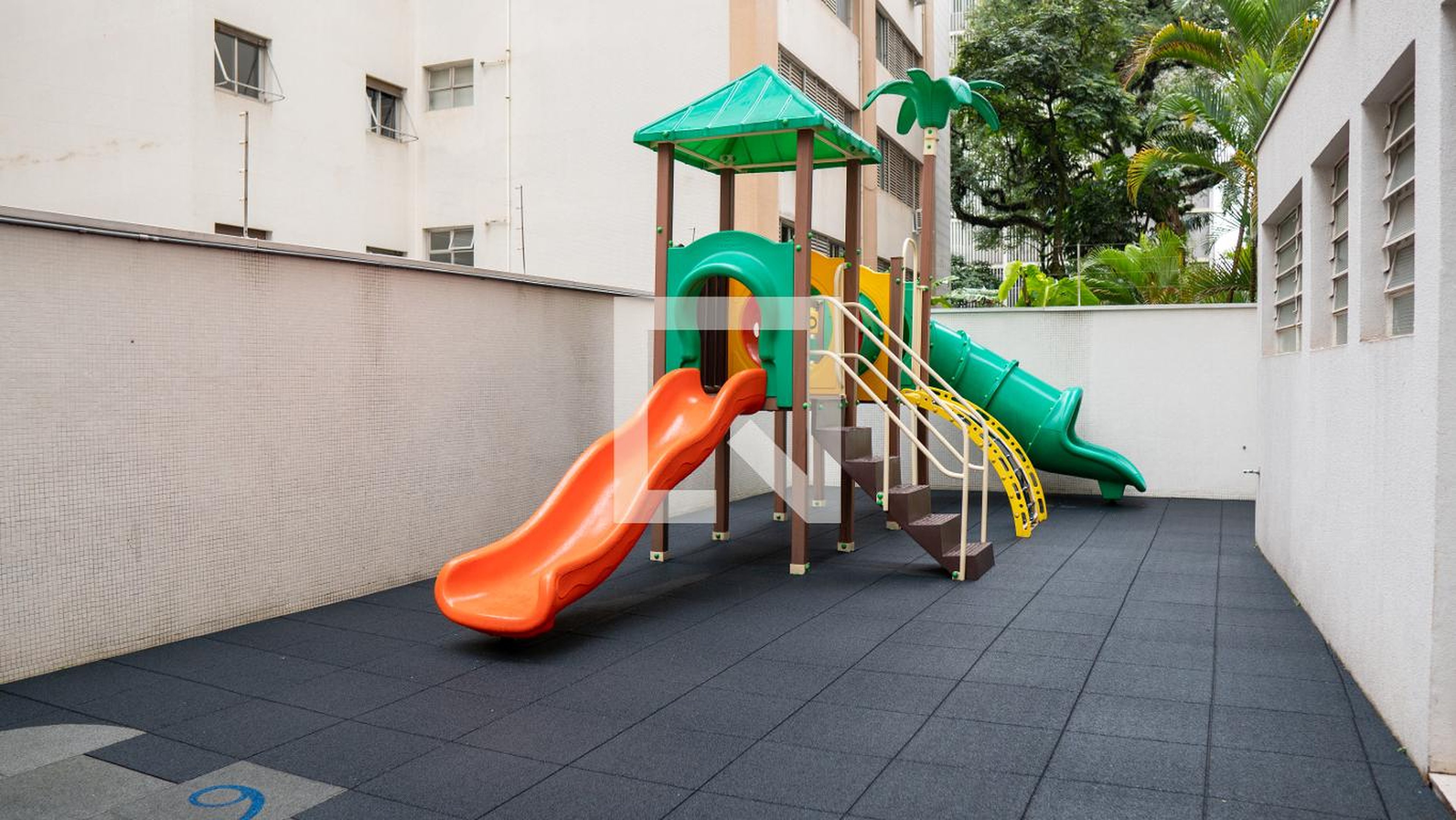 Playground - Palácio Adonis