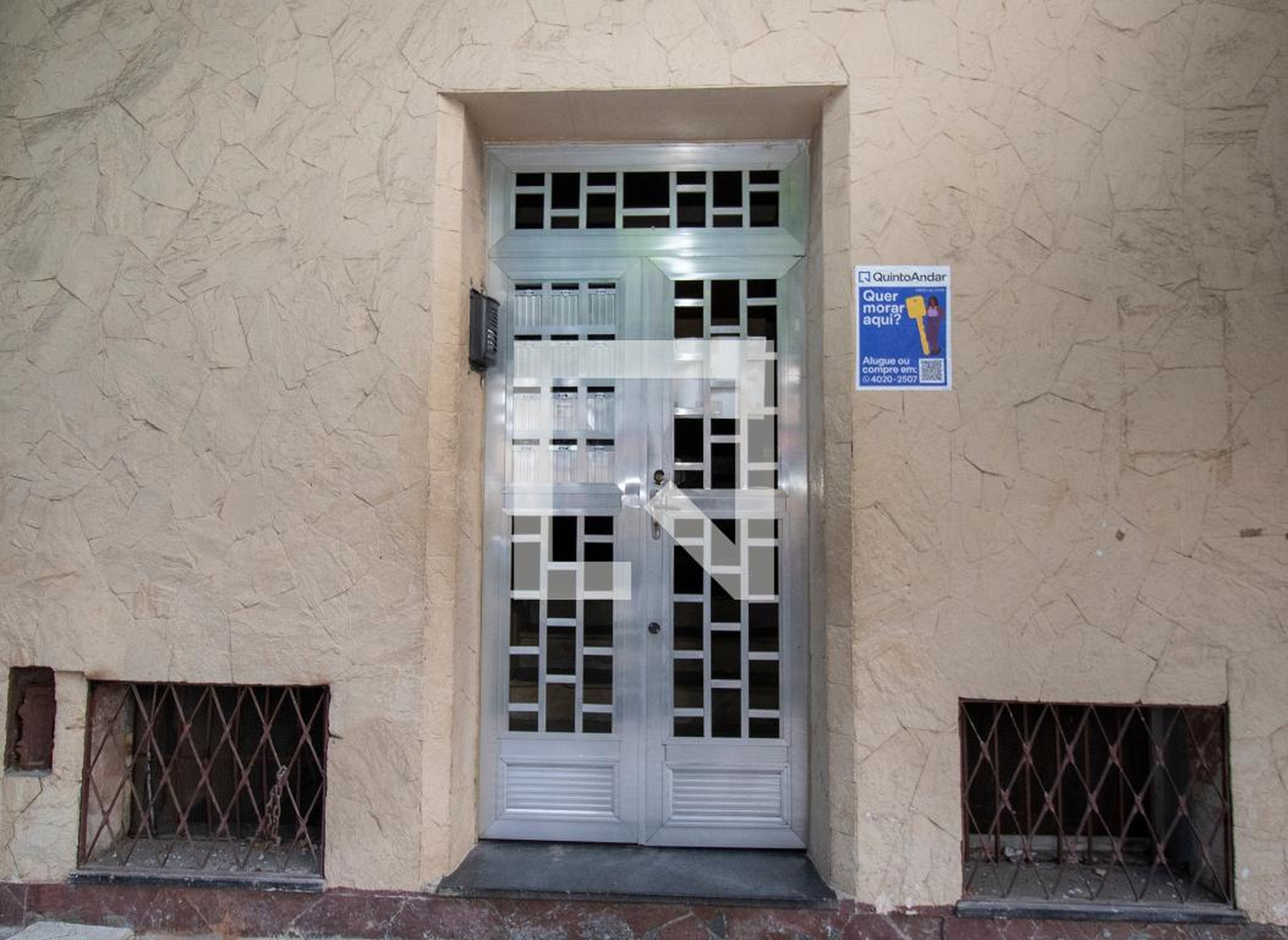 Fachada do Prédio Condomínio em Rua Lígia, 391