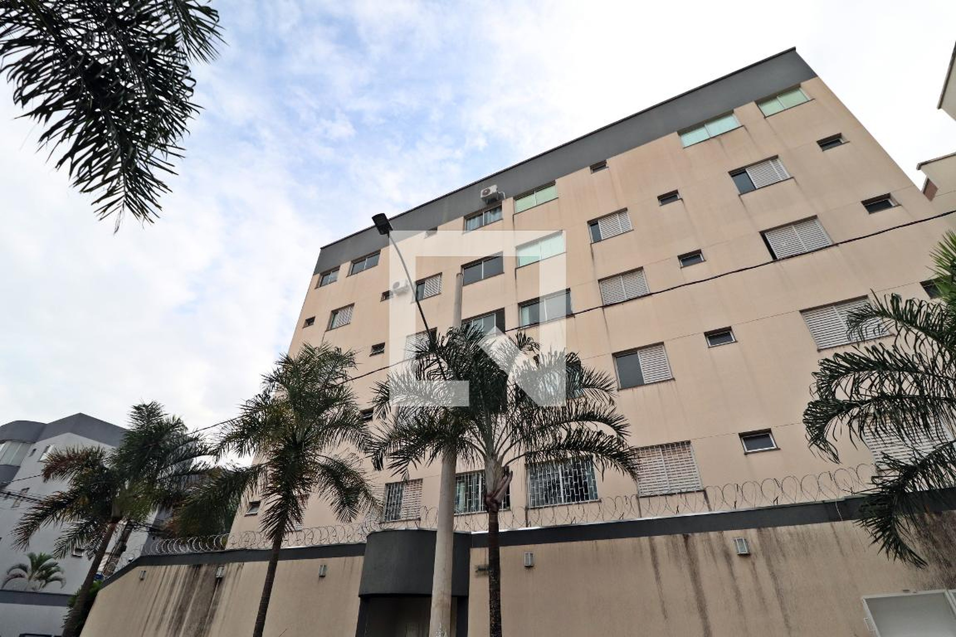 Fachada do Prédio Condomínio Luciana Residence