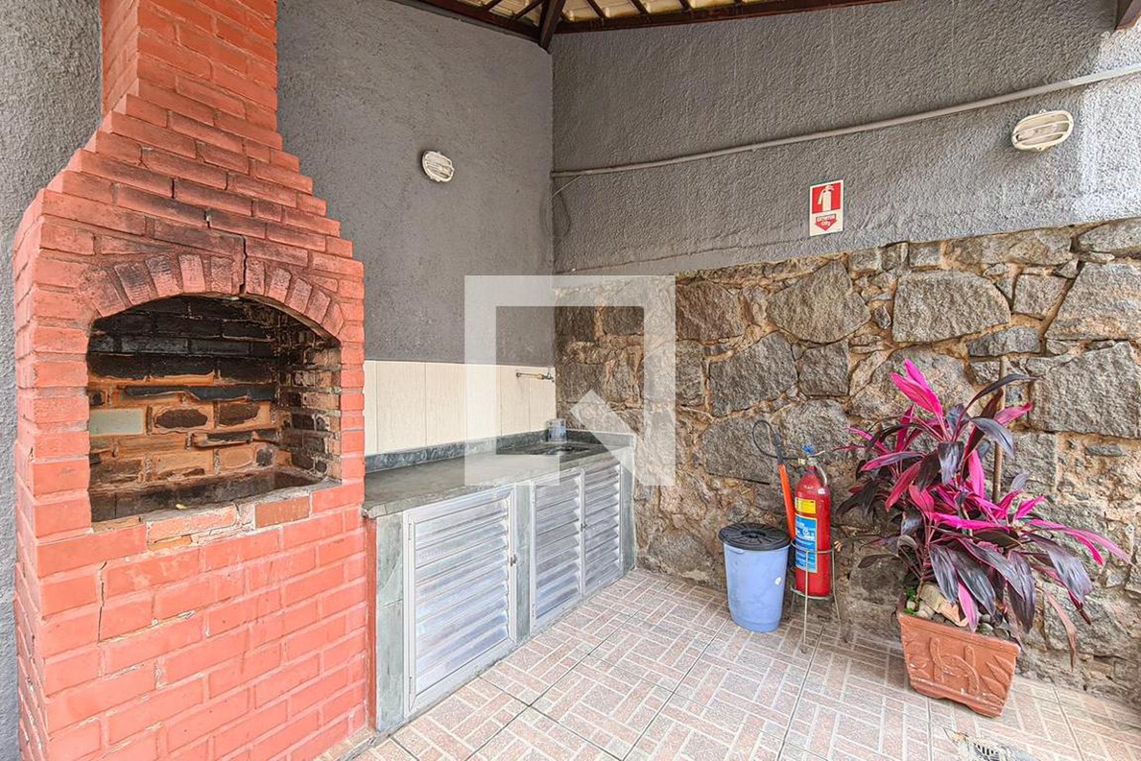 Churrasqueira - Edifício Encantado