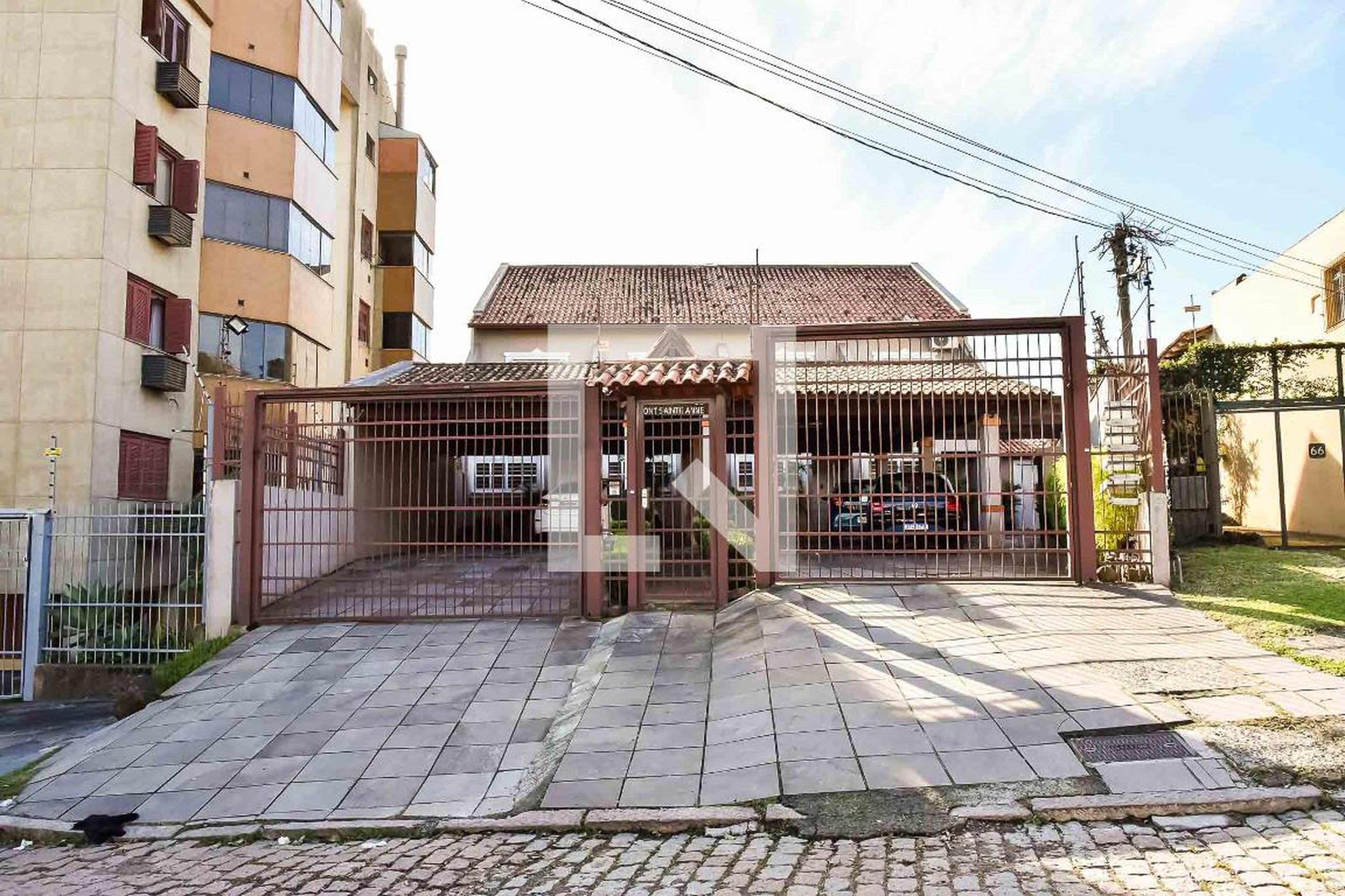 Fachada do Condomínio Edifício Mont Sainte Anne