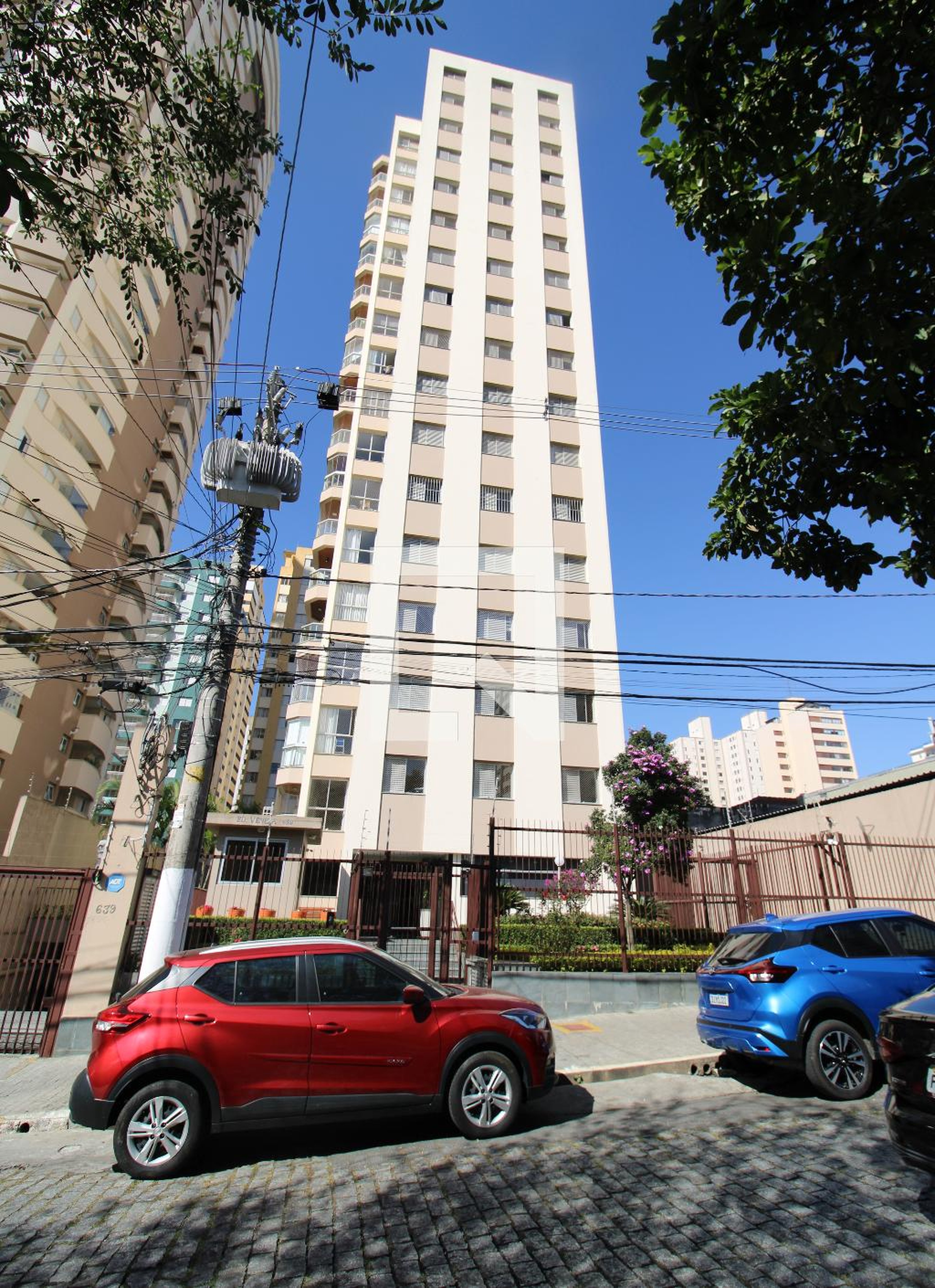 Fachada do condomínio Condomínio Veneza