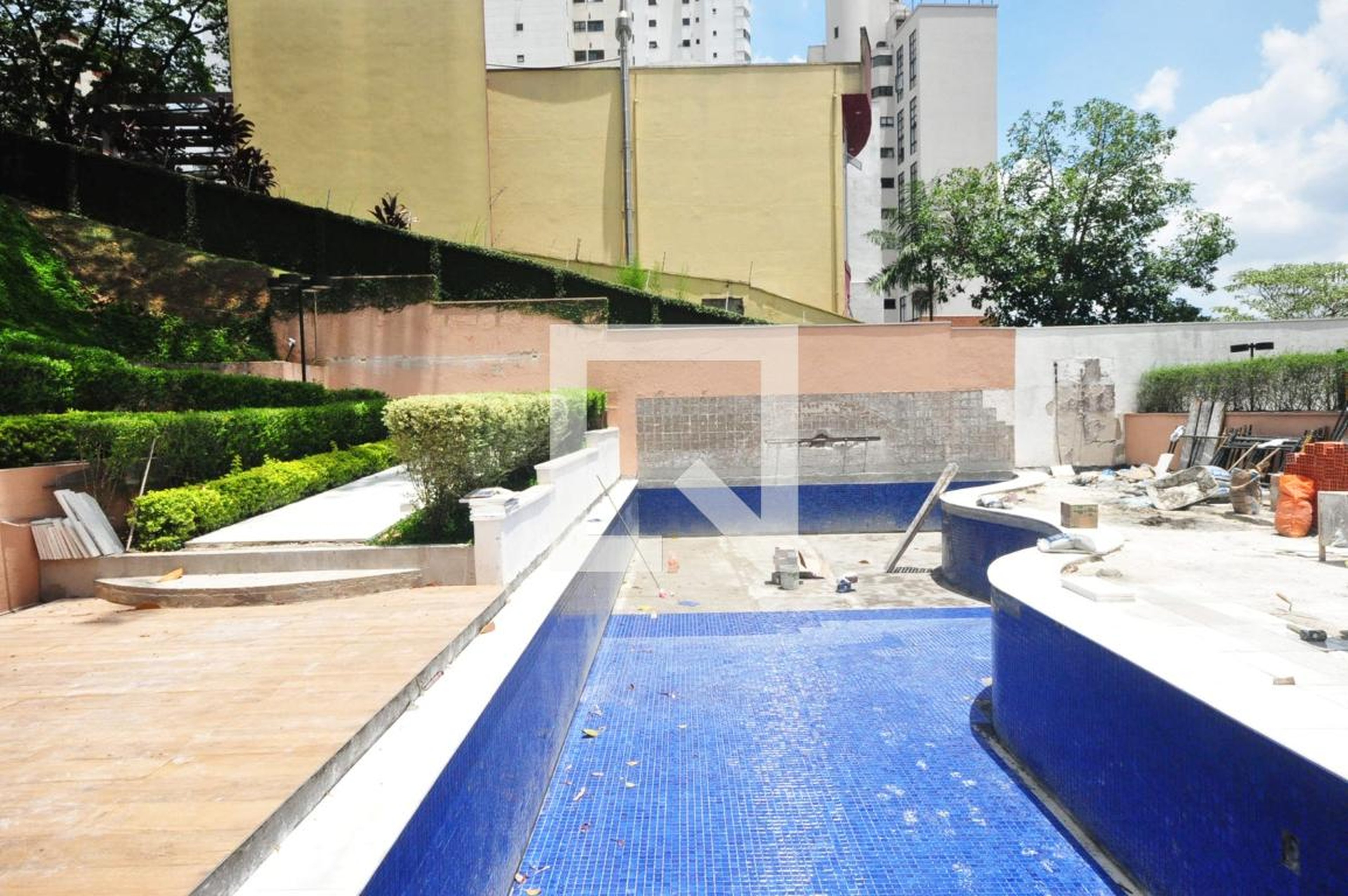 Piscina - Edifício Le Paysage