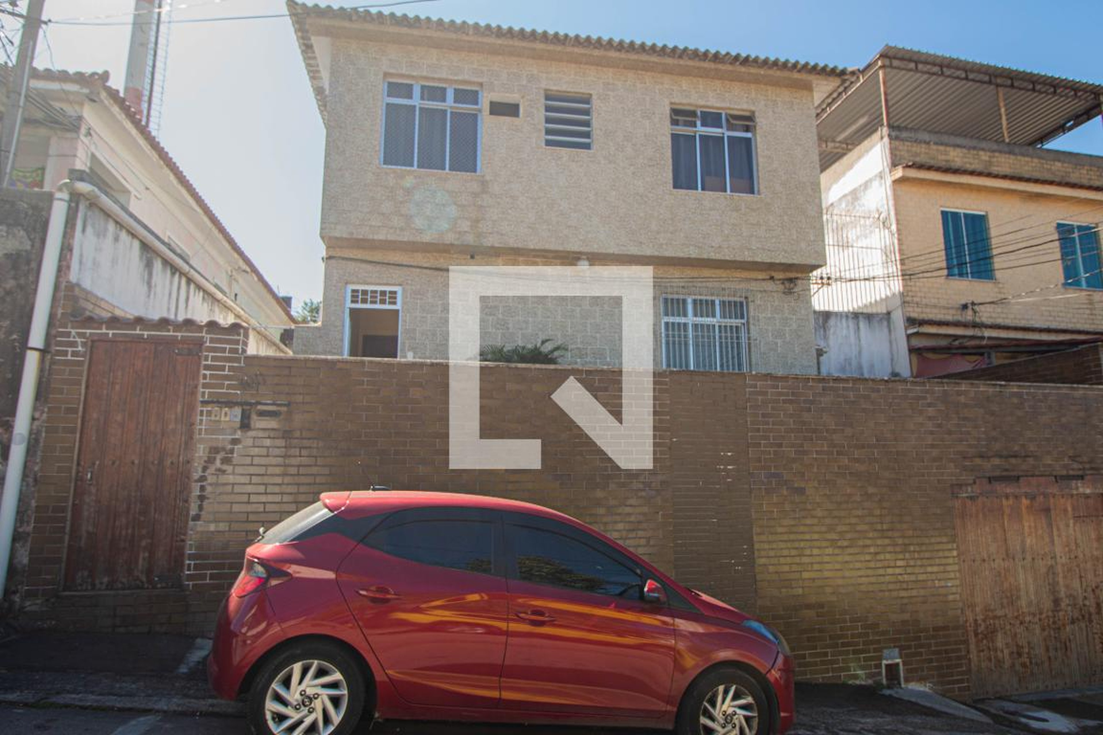 Fachada Condomínio em Rua Mario Perdigão Coelho, 100